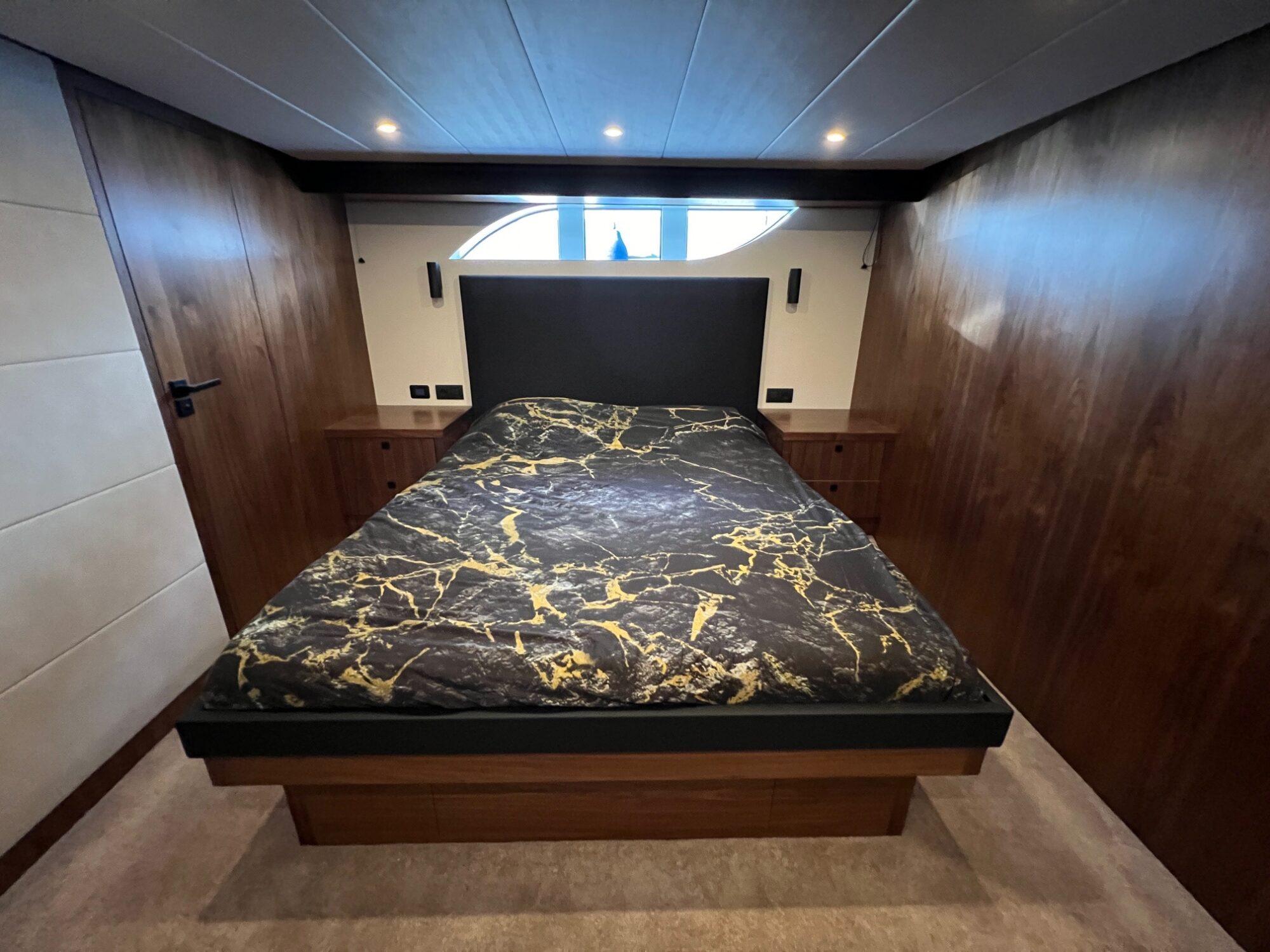 Van den Hoven Van den Hoven Executive 15.00 MK II