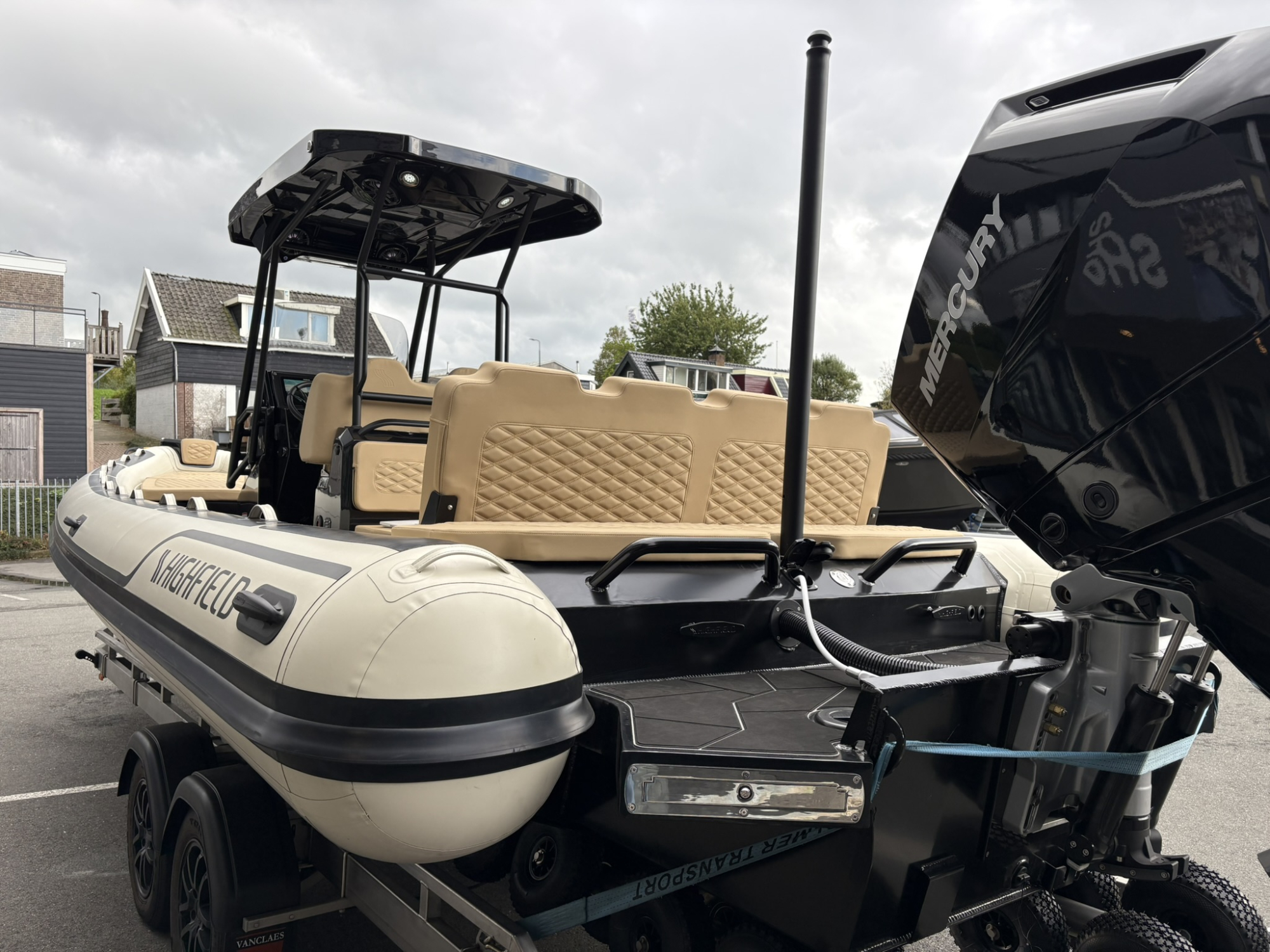 Highfield AANBIEDING -  Sport 800 met Mercury 350 pk V10 op voorraad!