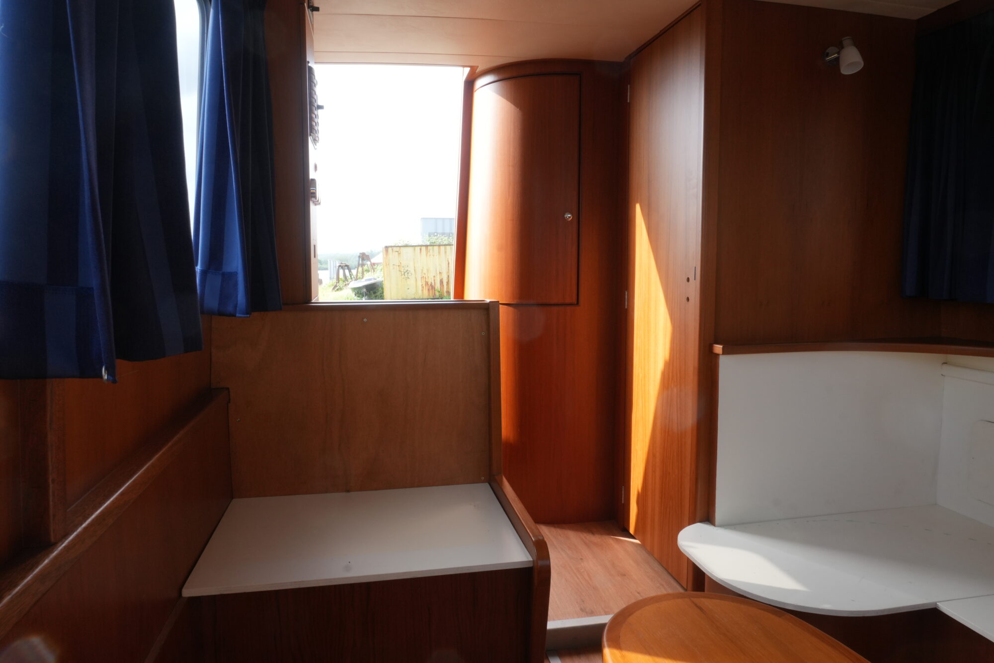 Casco 11.00 OK Flybridge