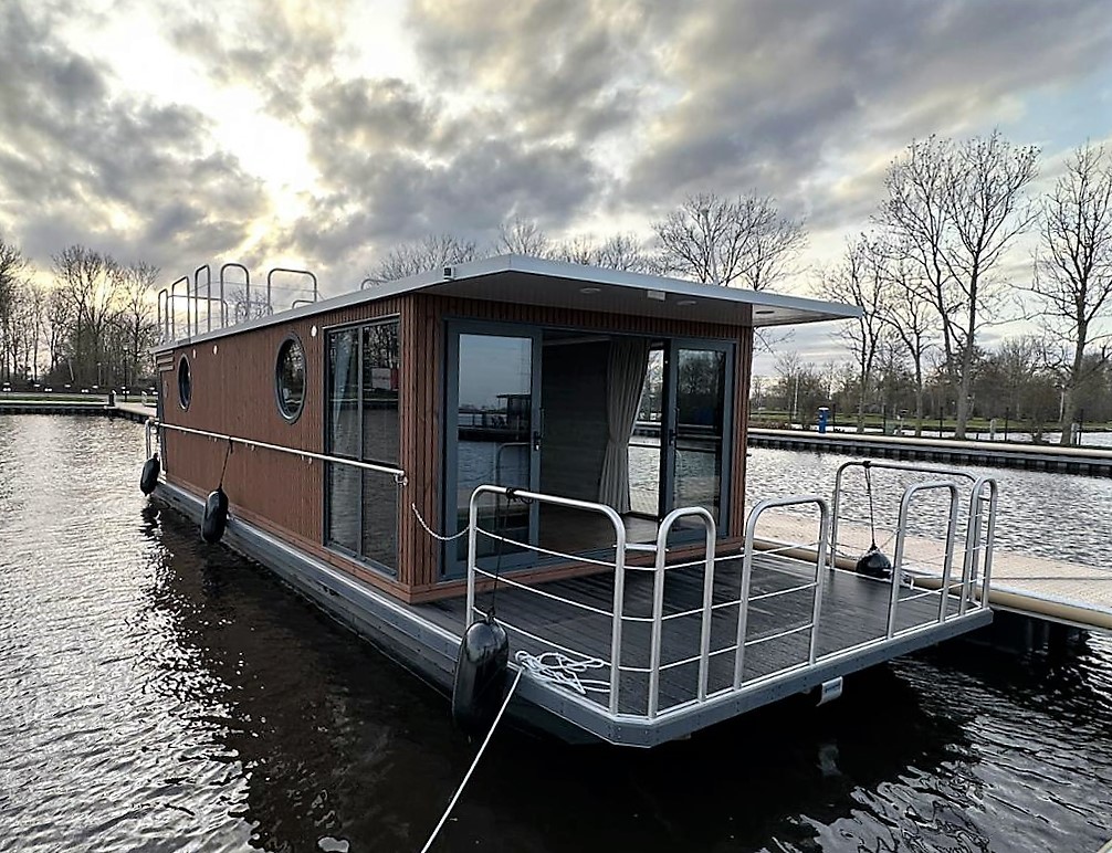 Nordic Season Houseboat NS 40 Eco 36m2