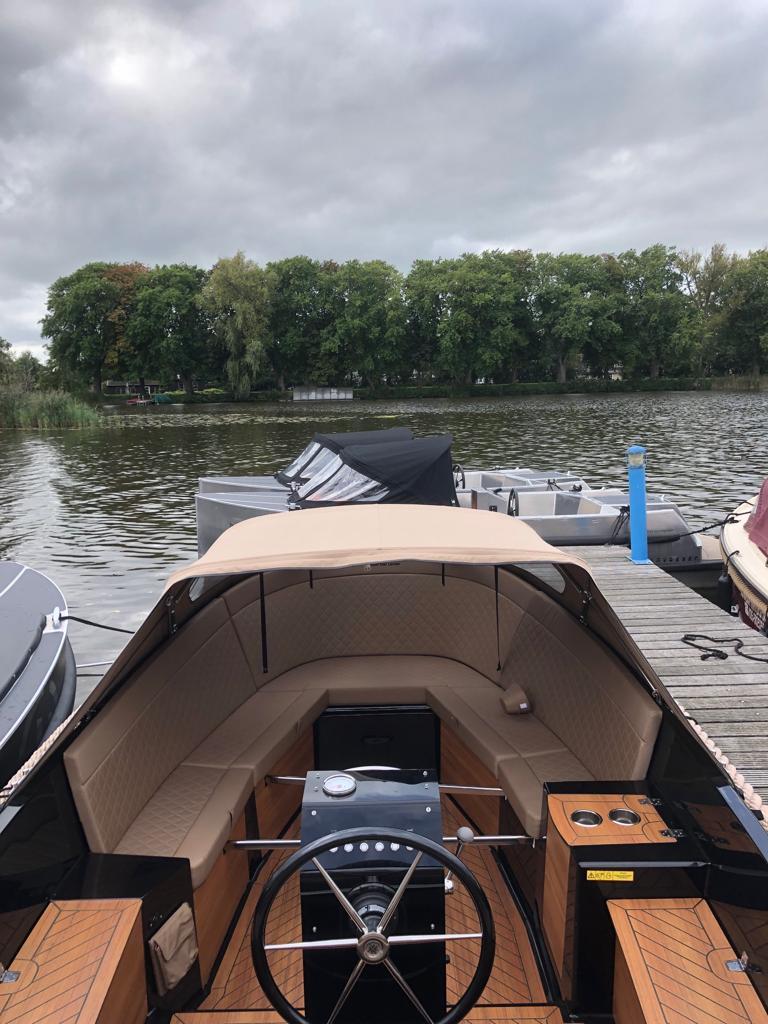 Corsiva 650 tender Suzuki 90pk Verkocht