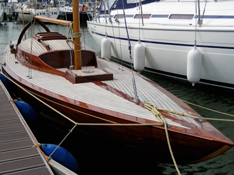 Draak 870 hoofdfoto: 1