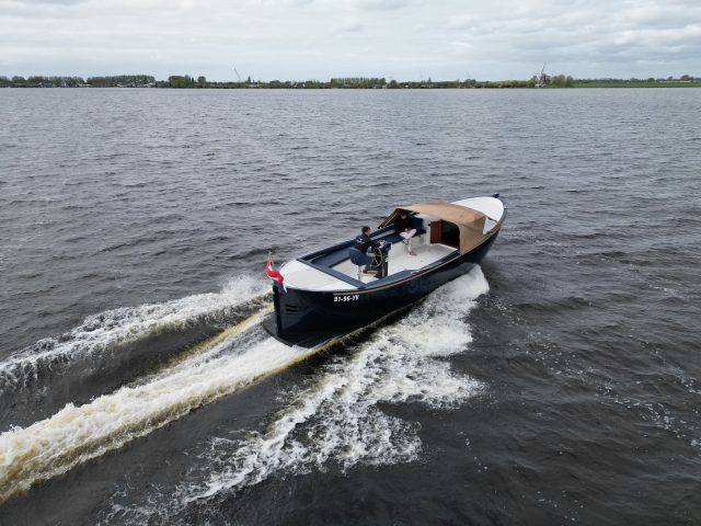 Custom Build Custom Build sloep, Full option met 300pk 