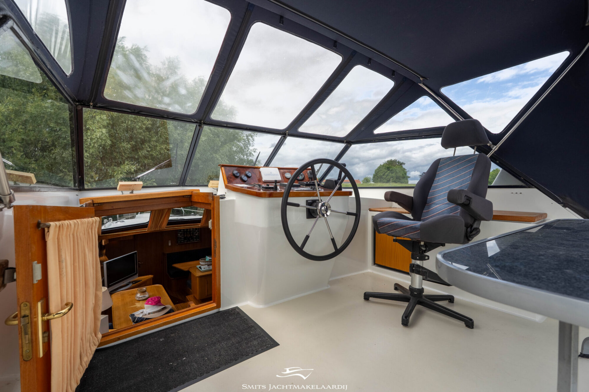 Valkkruiser 14.00 AK Cabrio