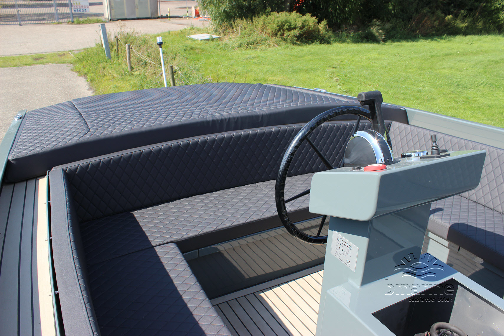 Blackfish Reallife 750 Cabin