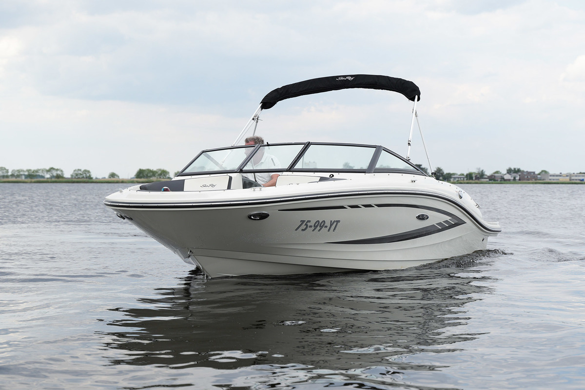 Sea Ray 19 SPX