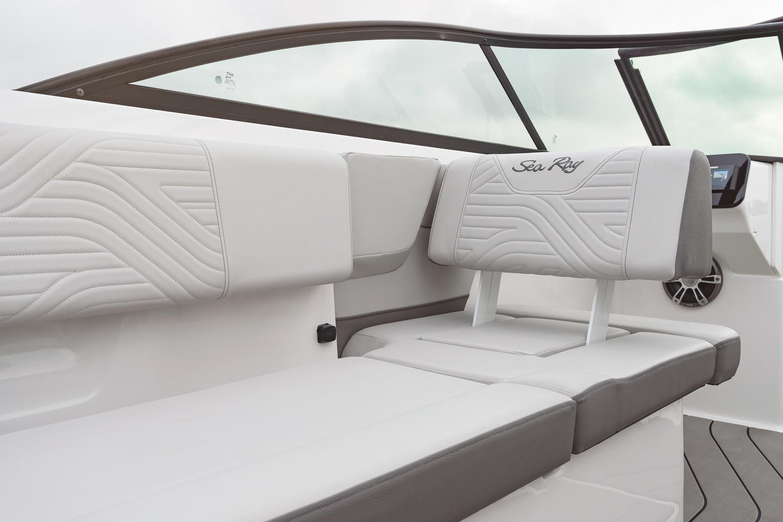 Sea Ray SDX 270 Surf