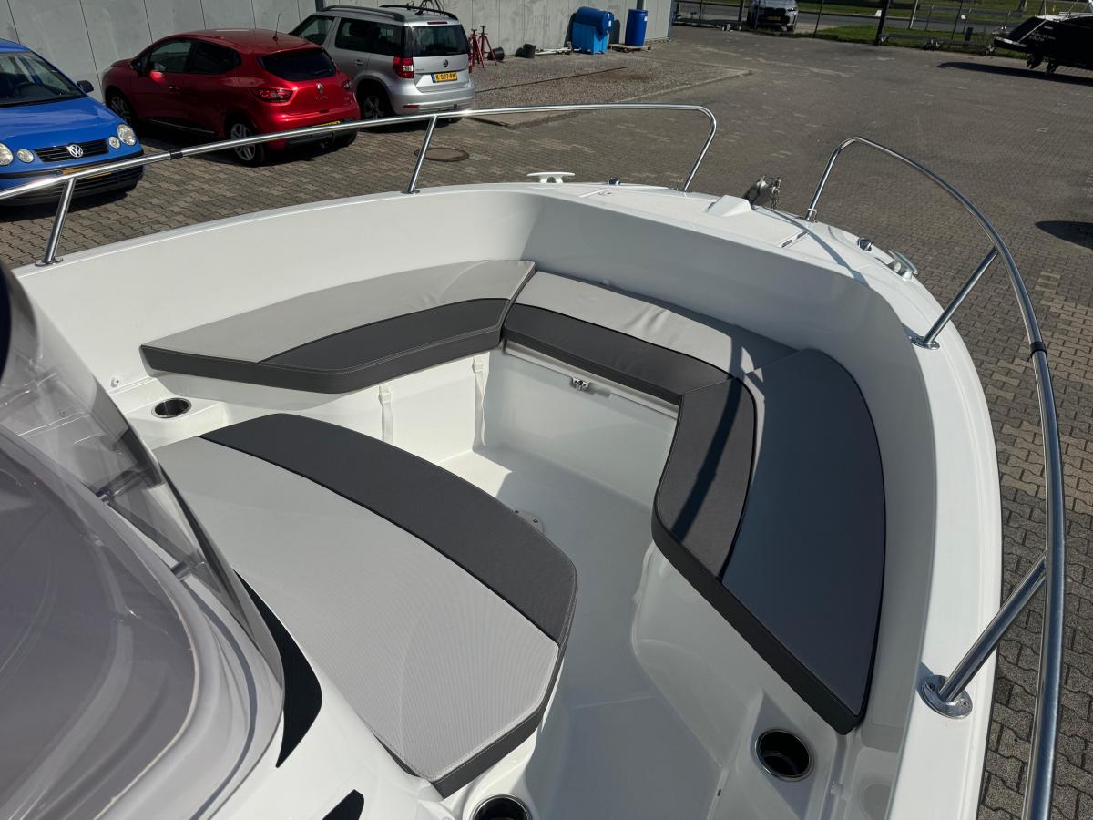 Jeanneau Cap Camarat 6.5 CC Serie 3