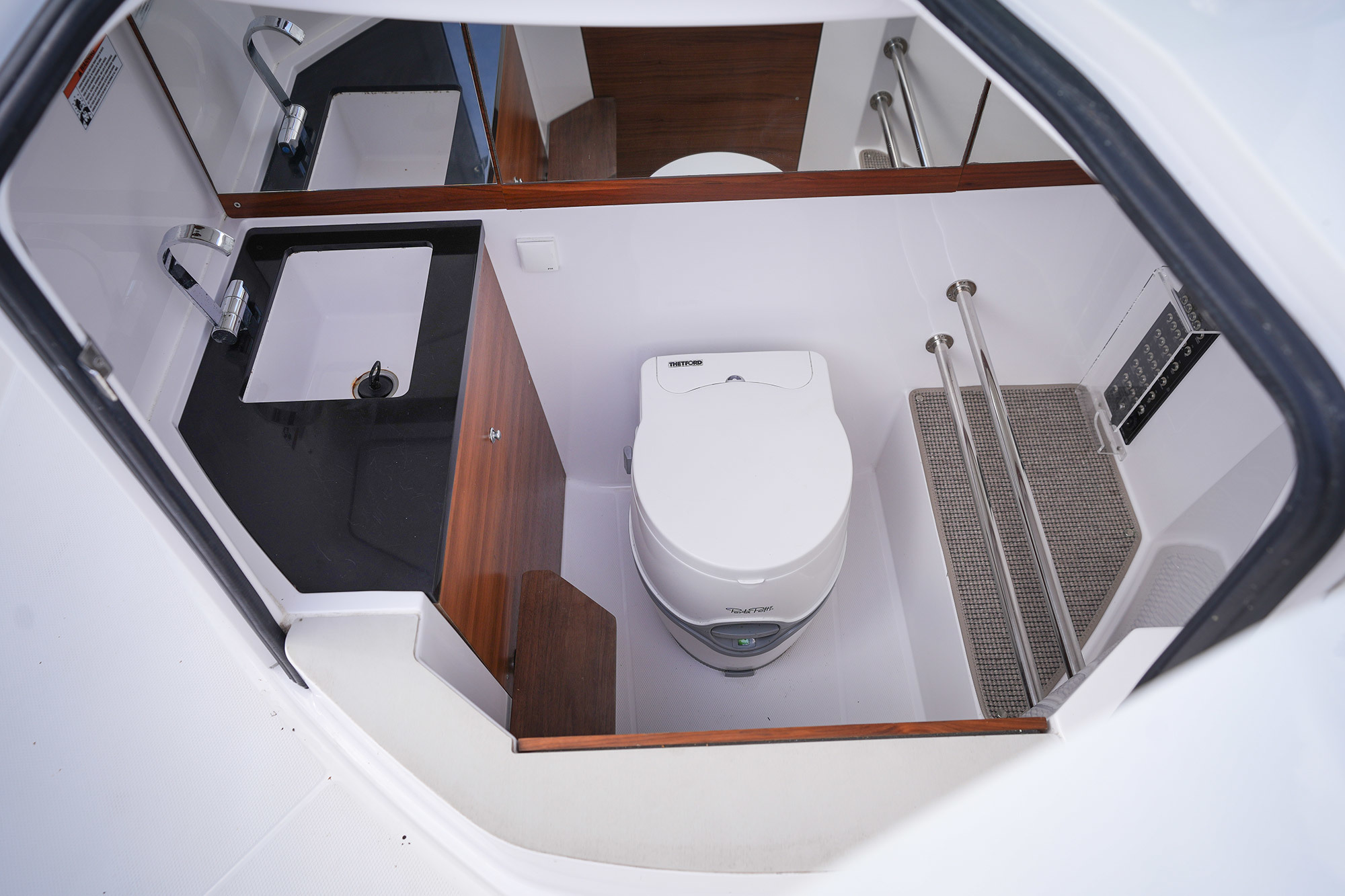 Axopar 28 CABIN
