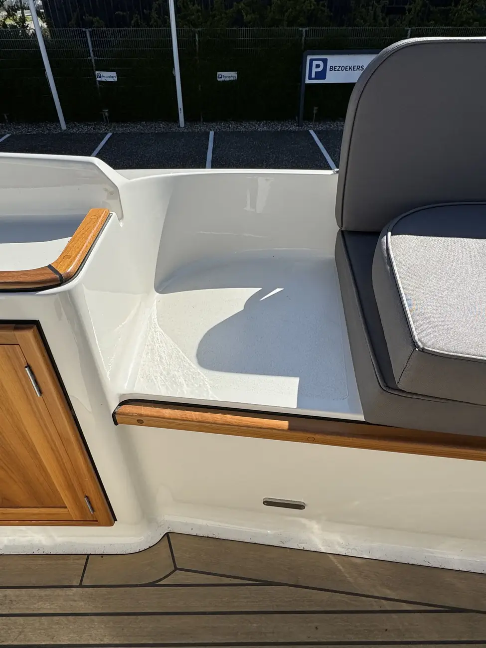 Intercruiser 27 Cabin
