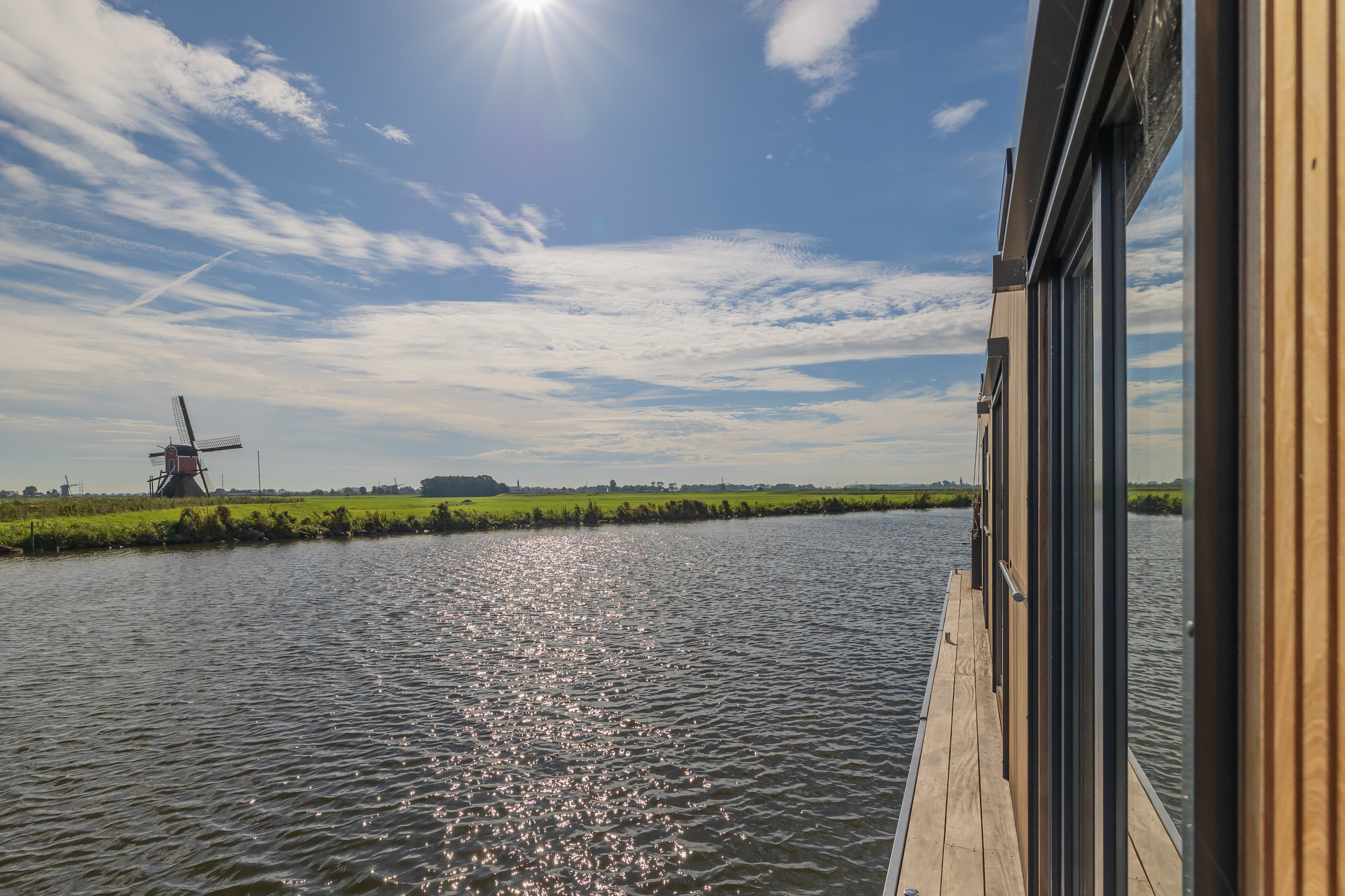 Surla (met Tender) Houseboat 15 Volledig Elektrisch With Charter