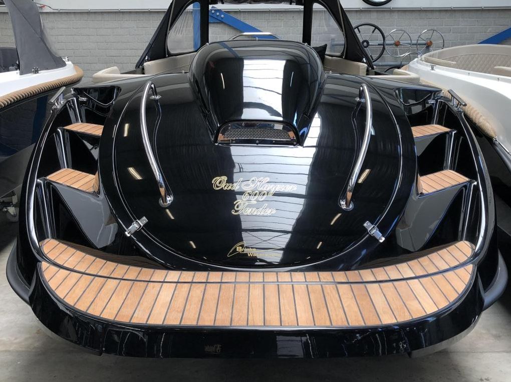 Oud Huijzer 600 Tender