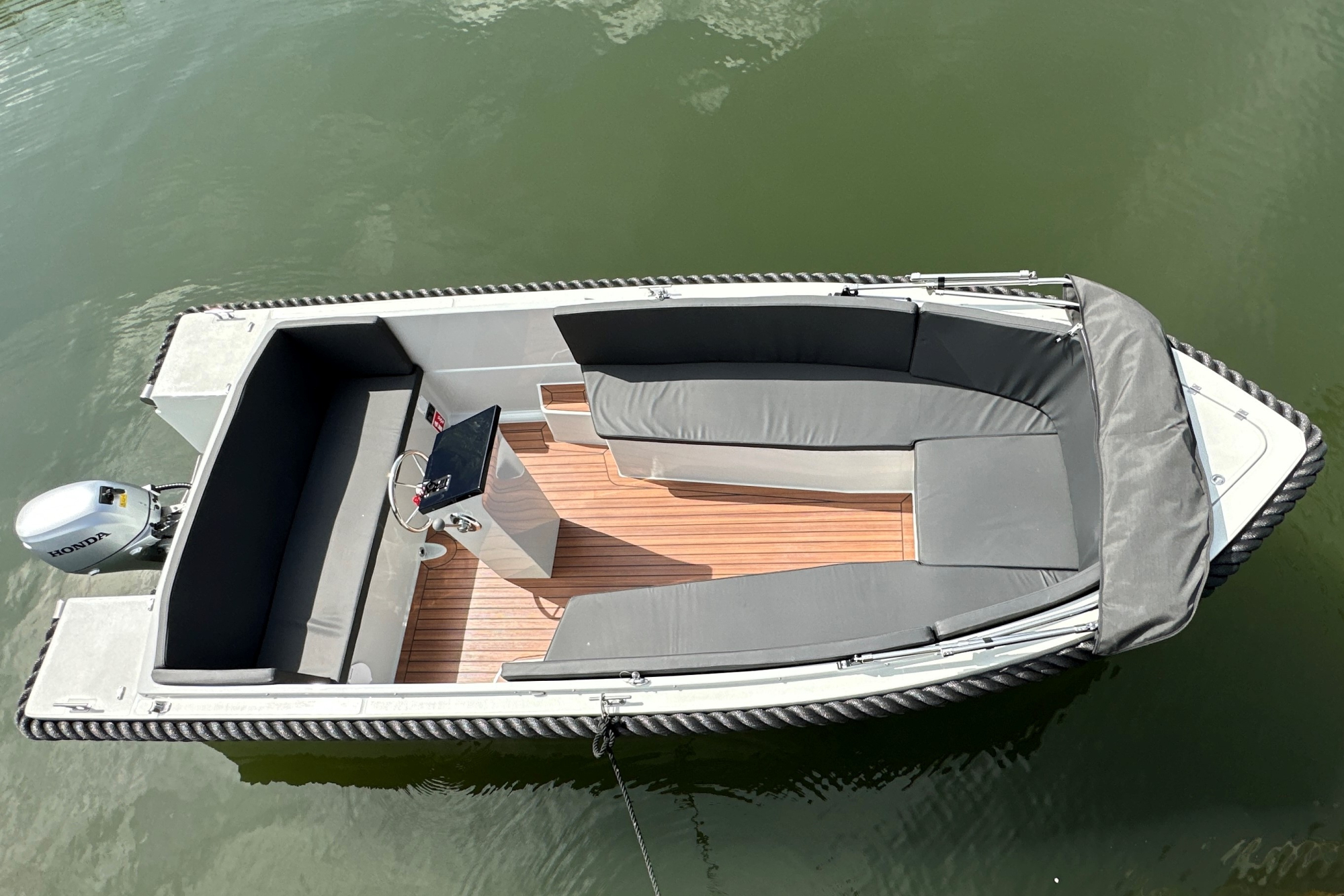 Maxima Boats 490