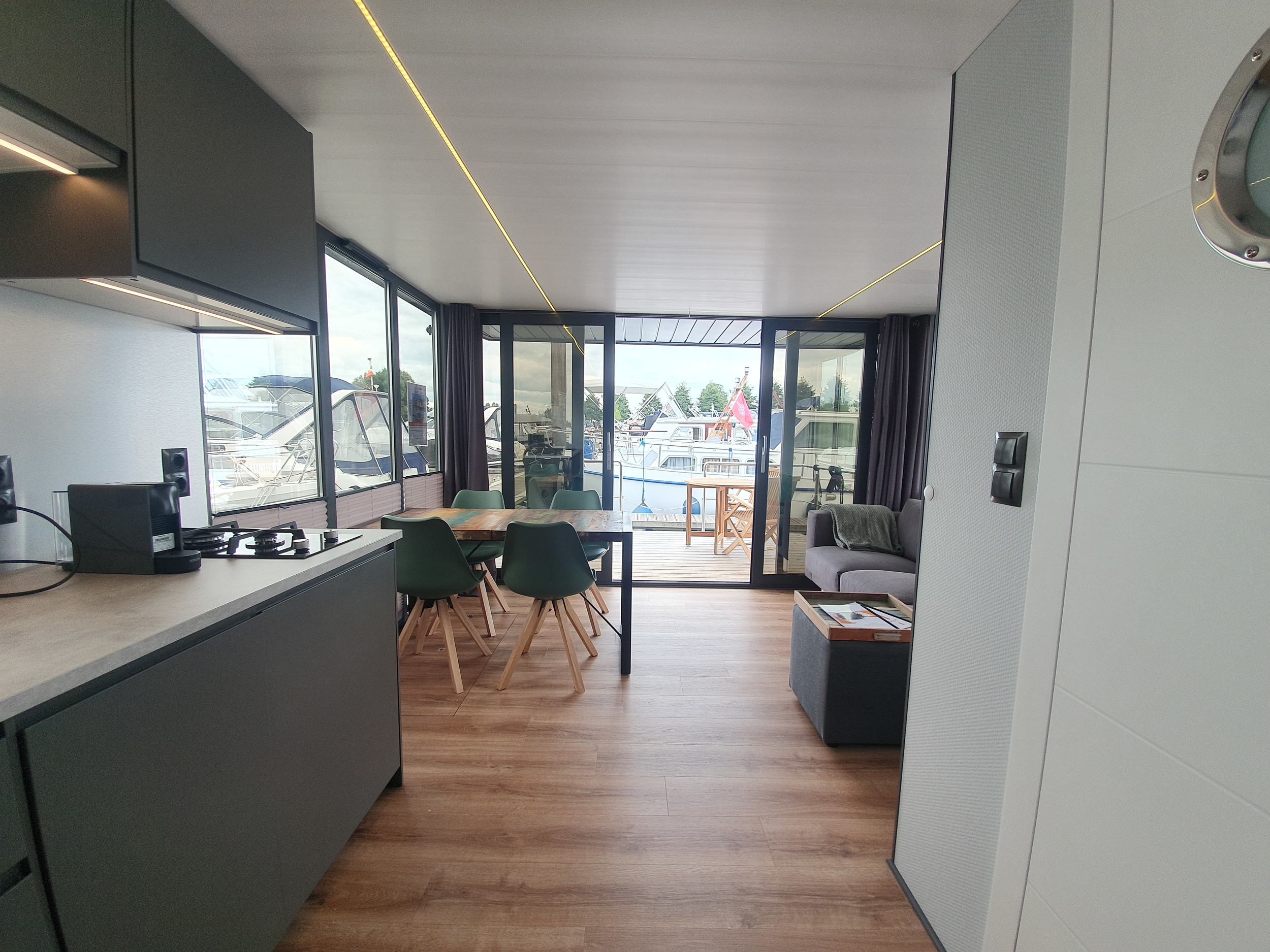 La Mare Houseboat Apartboat L - NEW