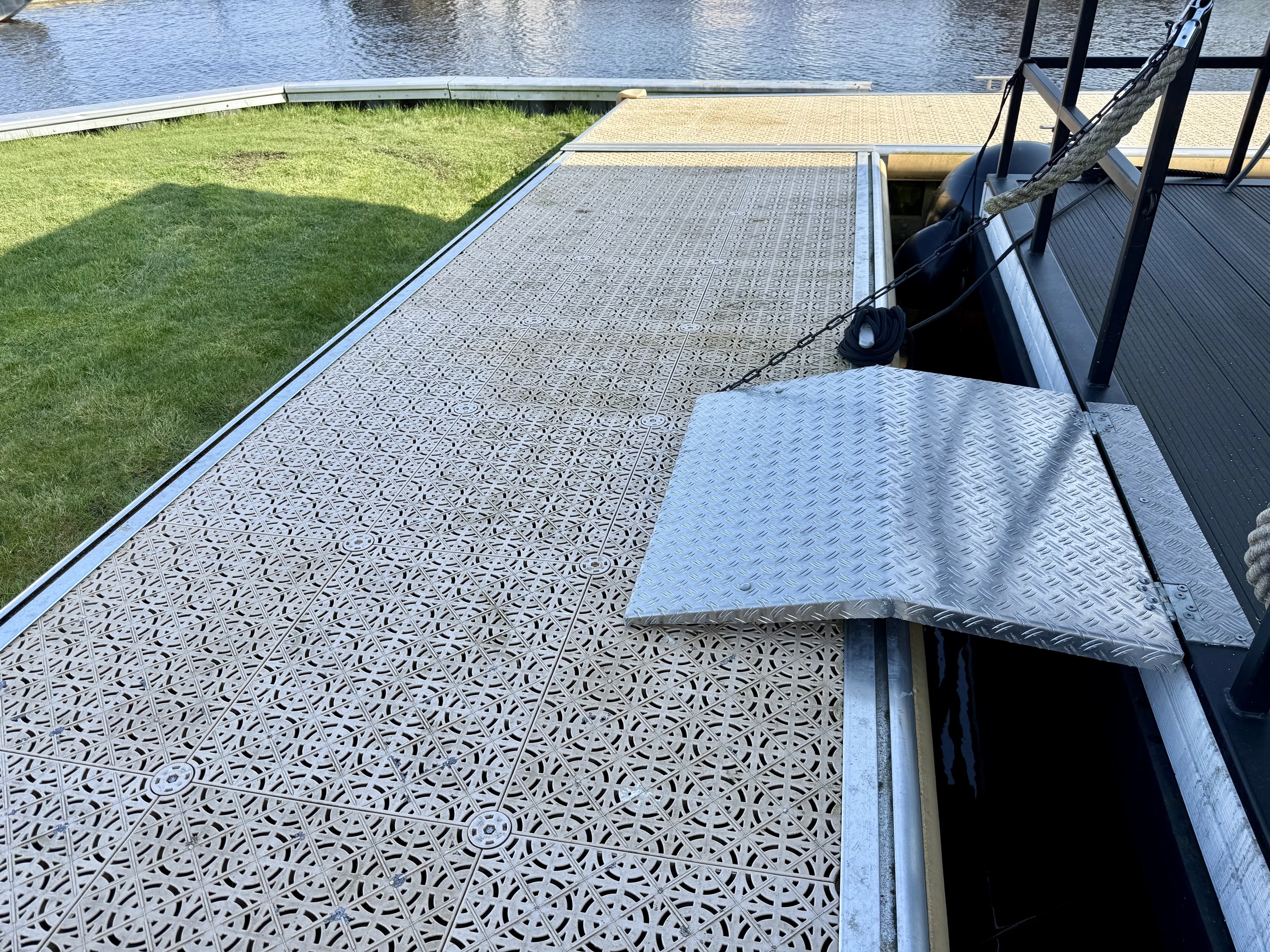 TMBoats 49 Eco Houseboat - Met Ligplaats