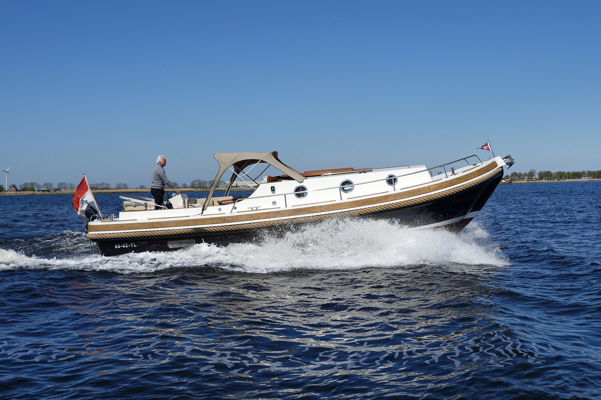 Pieterse 1050 Motorvlet