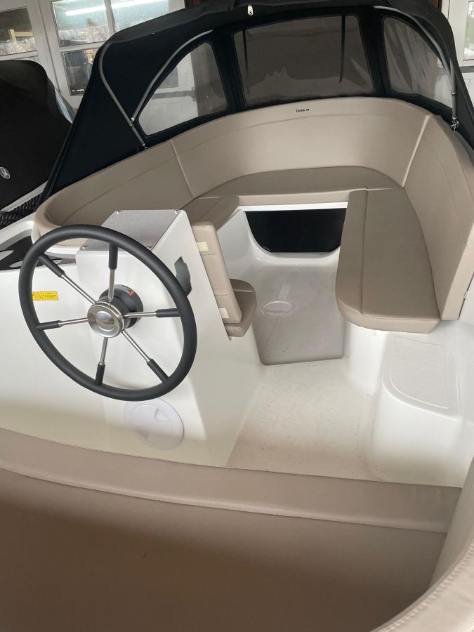 Corsiva 570 new age beige Suzuki 15pk