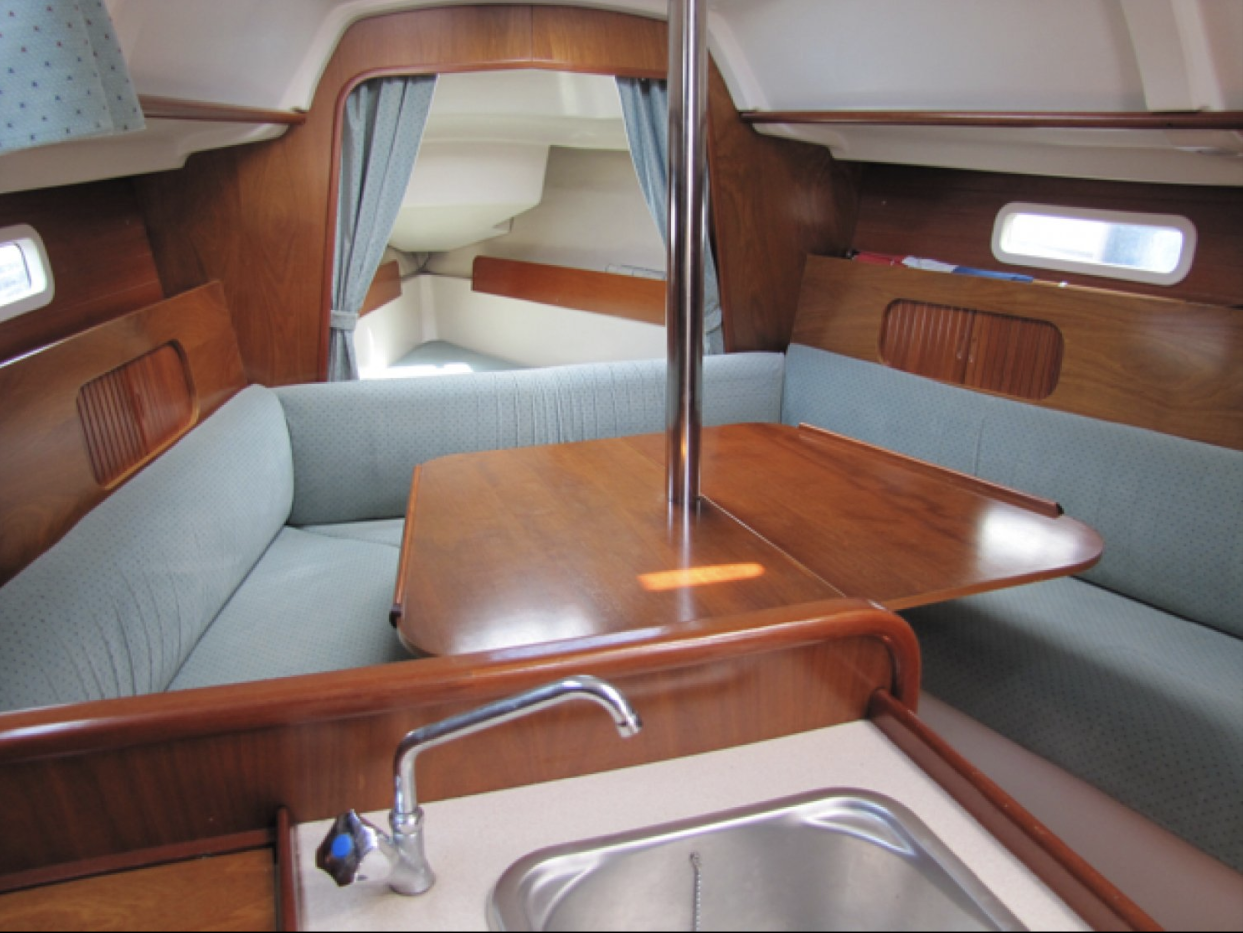 Beneteau Oceanis 281