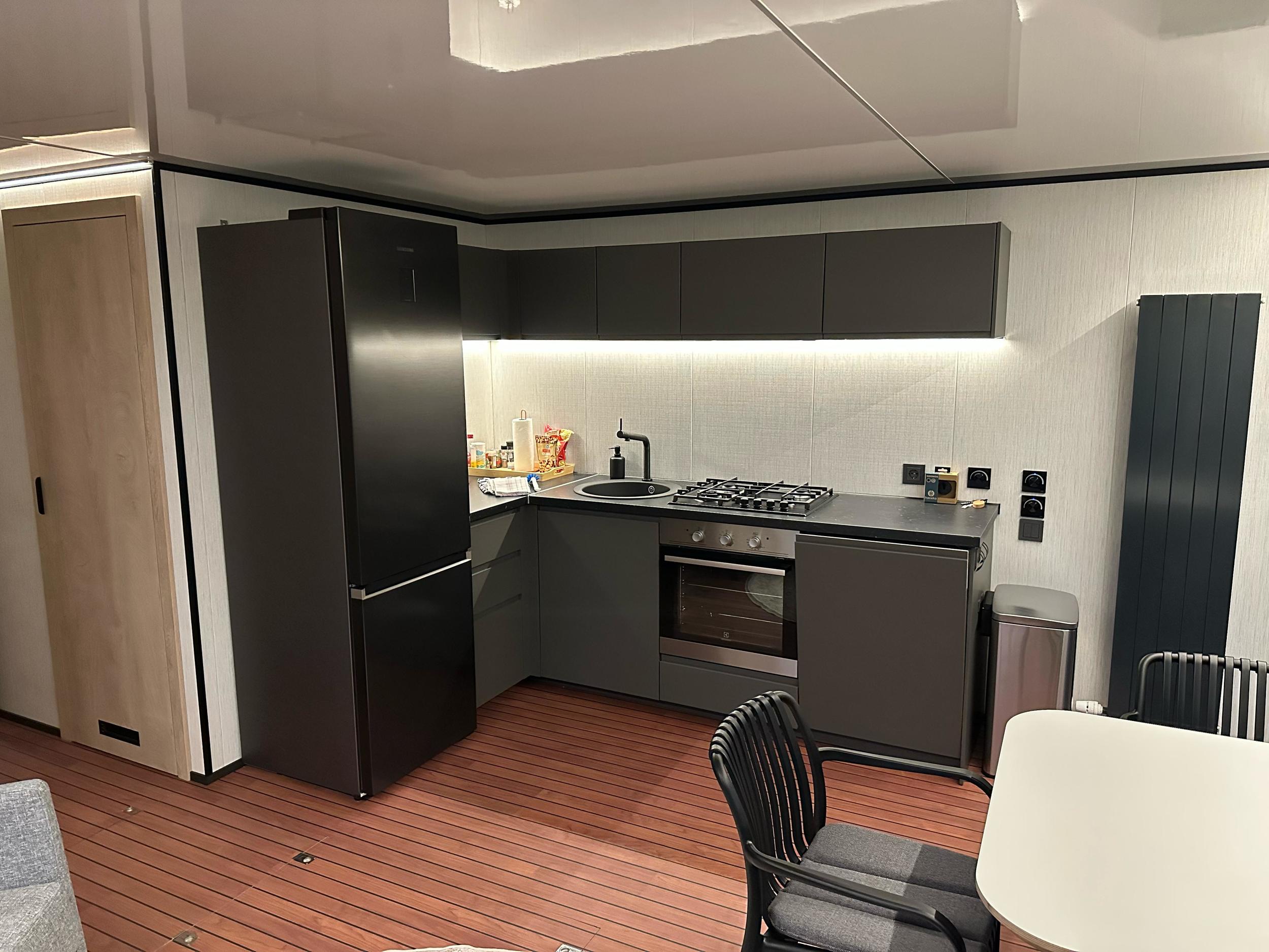 Nordic Season NS 43 Eco 45m2 Houseboat