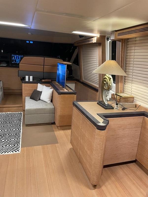 Monte Carlo Yachts MCY 76