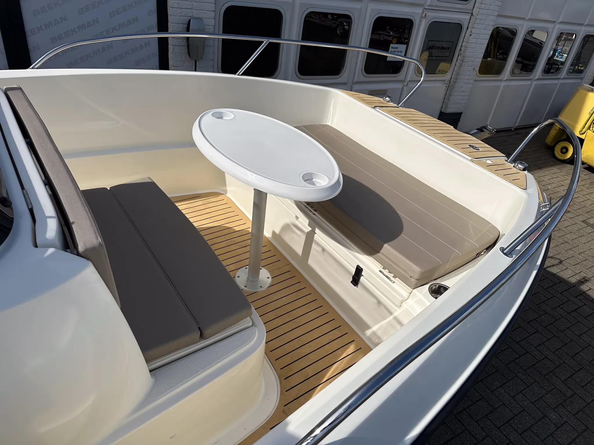 Quicksilver 605 Open