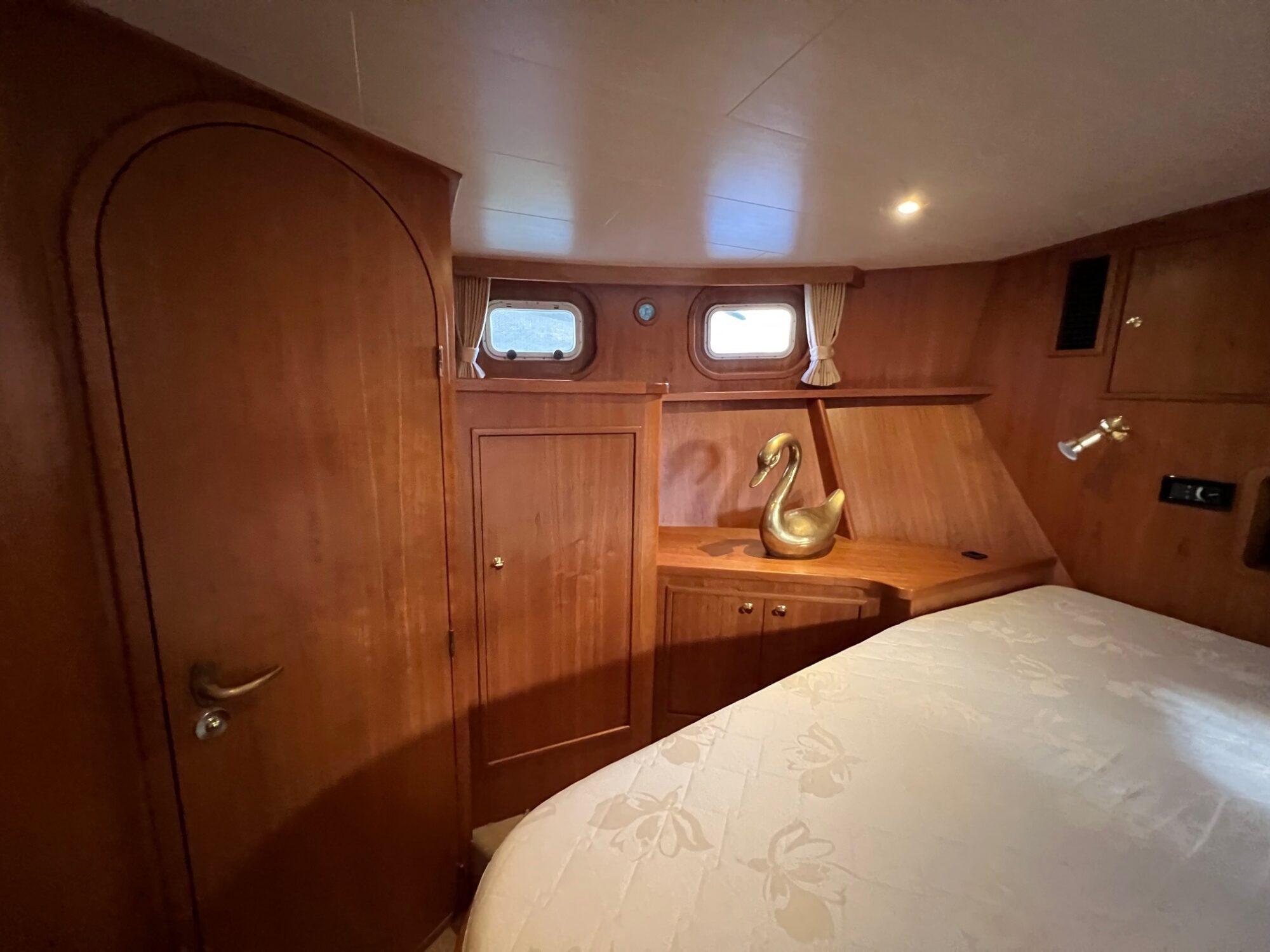 Alm Alm Spitsgatkotter 12.80 AK Cabrio