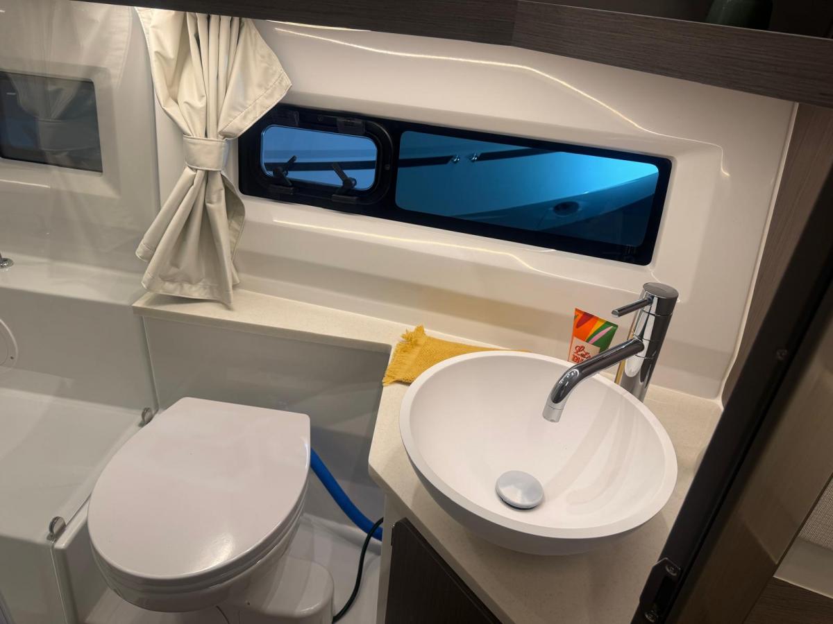 Jeanneau 1095 coupé serie 2