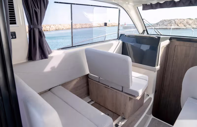 Quicksilver 905 Weekend