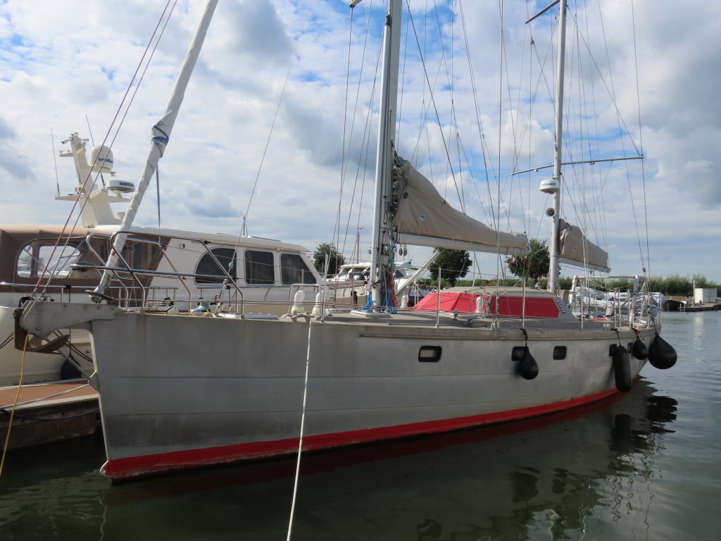 One-off 50’ aluminium Expedition Cruiser