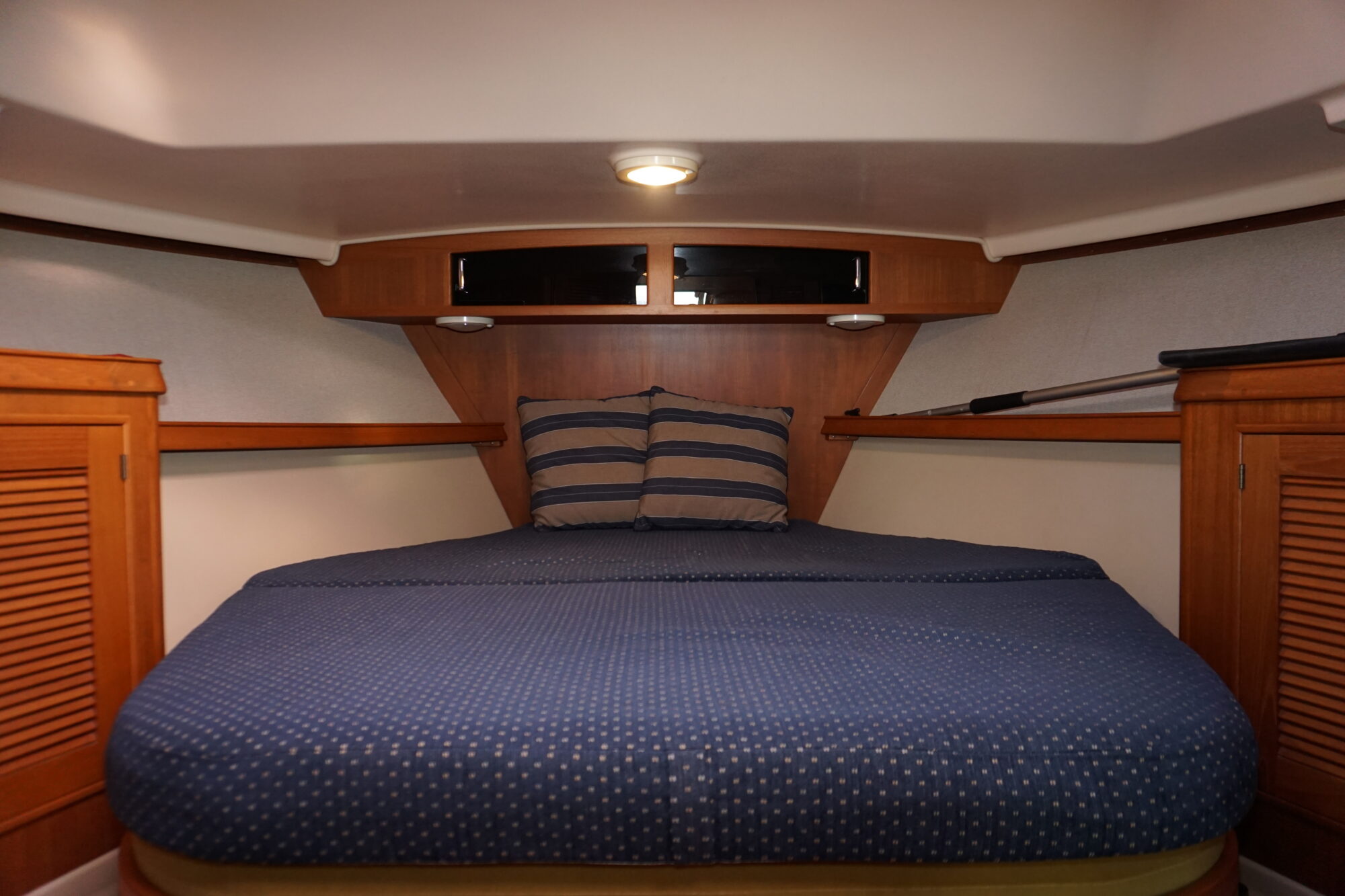 Island Packet Craft 360 Express