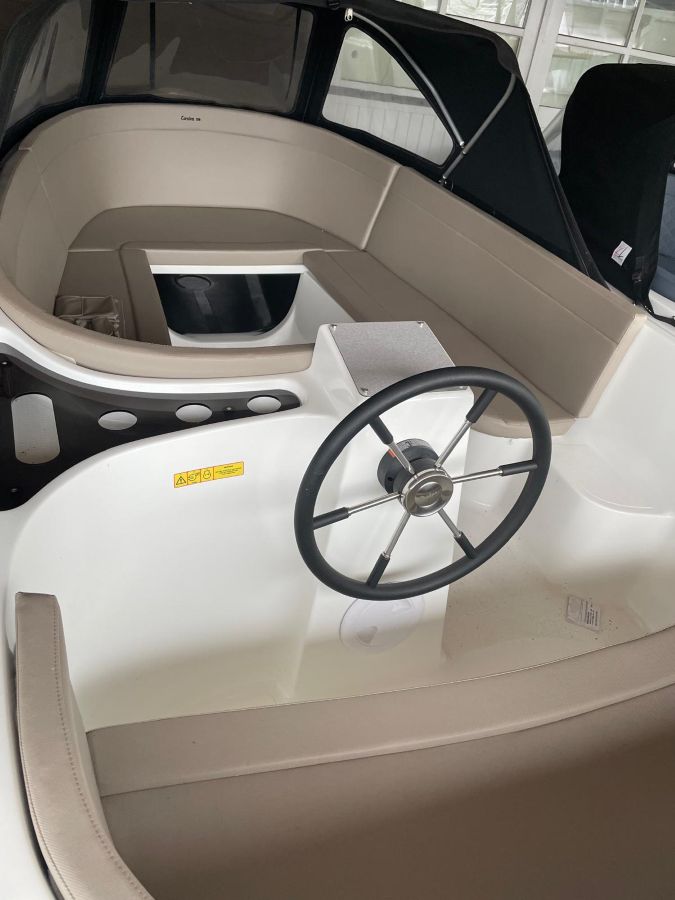 Corsiva 570 new age beige Suzuki 15pk hoofdfoto: 1