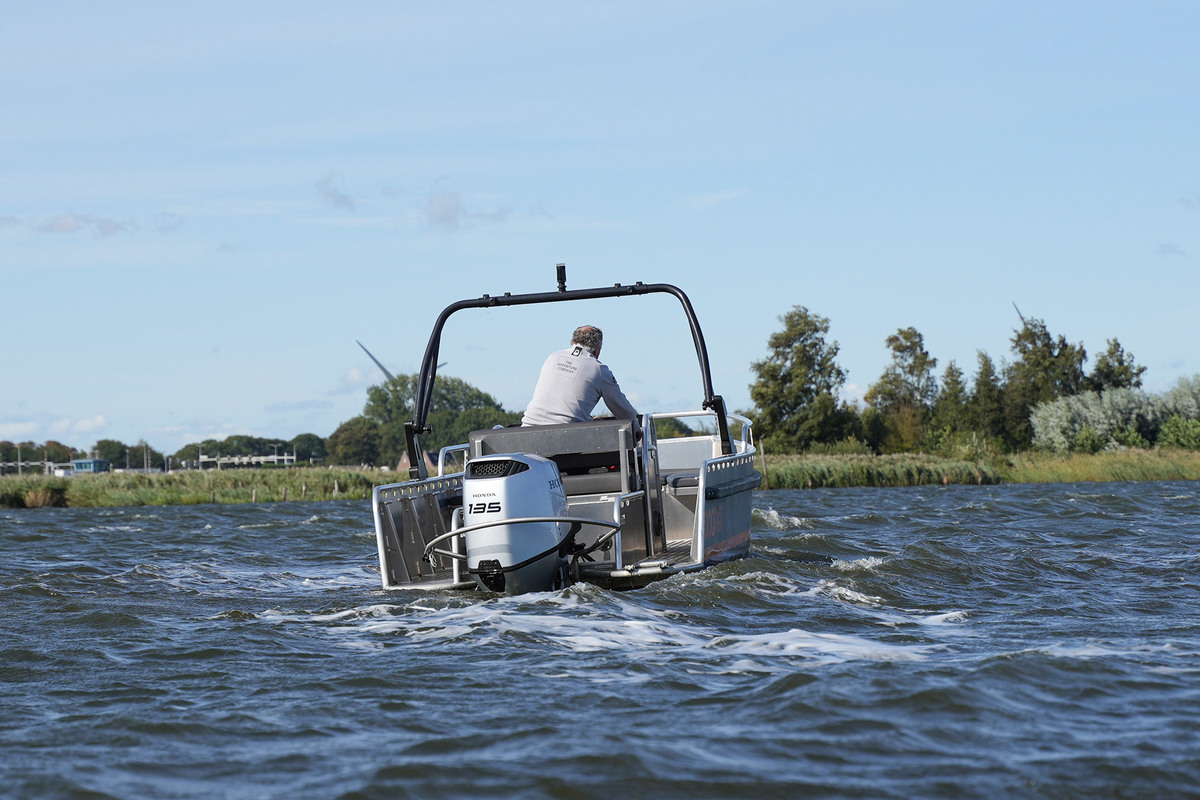 Dock Steel 650