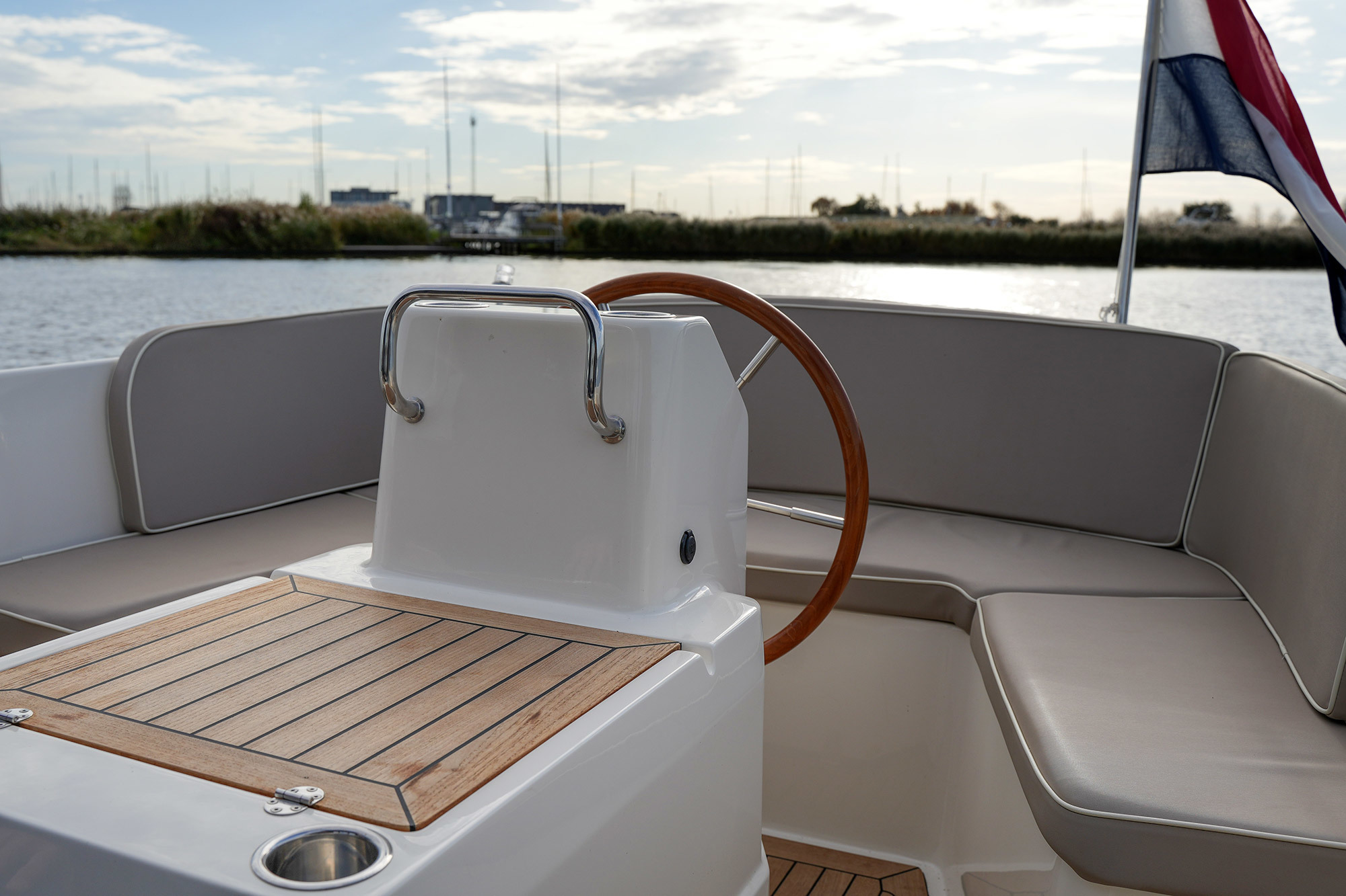 Interboat Intender 640