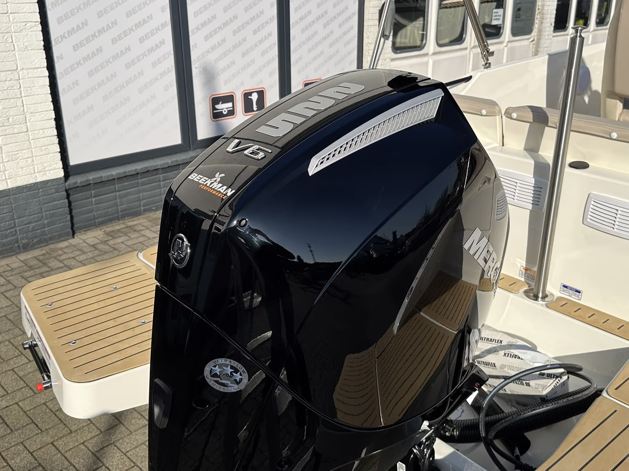 Quicksilver 705 Open