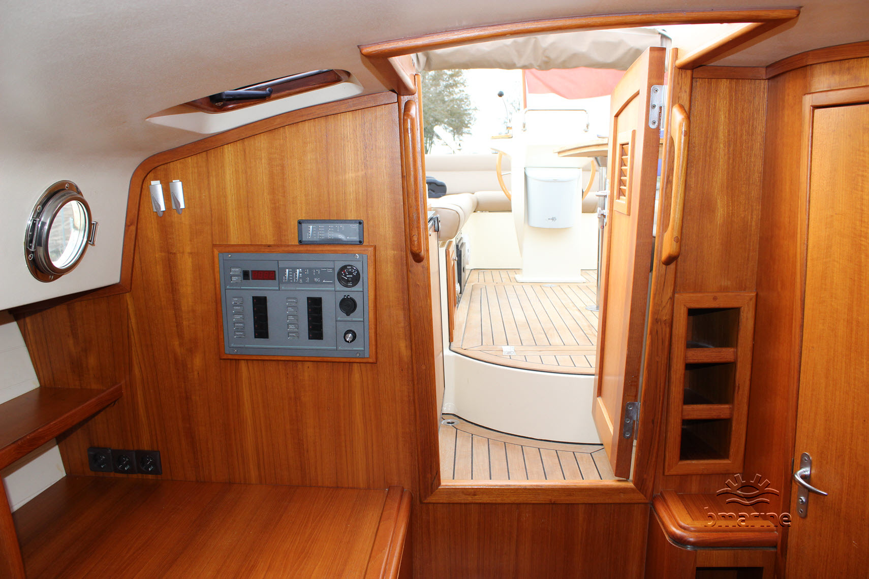 Interboat Intercruiser 29