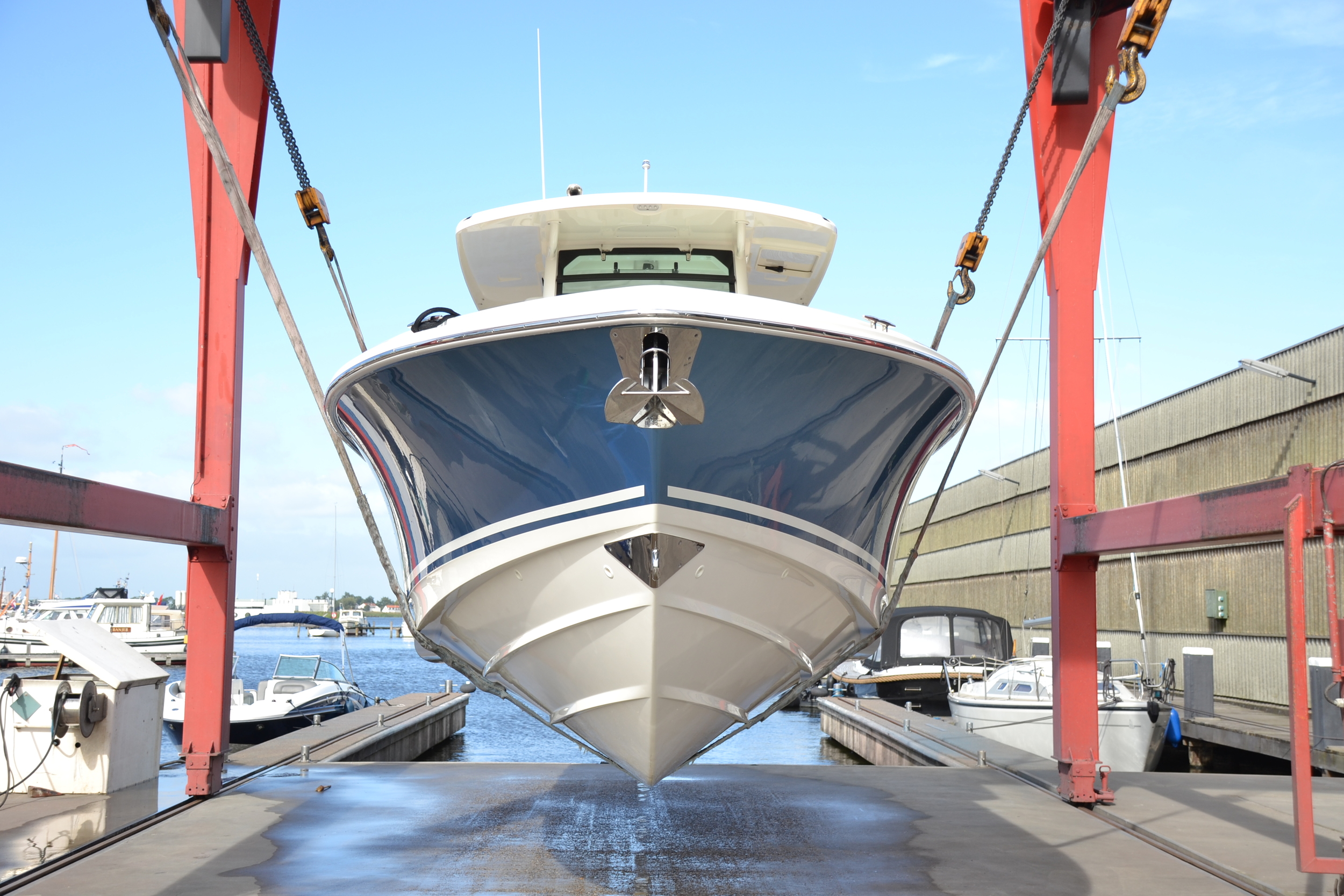 Boston Whaler 330 Outrage