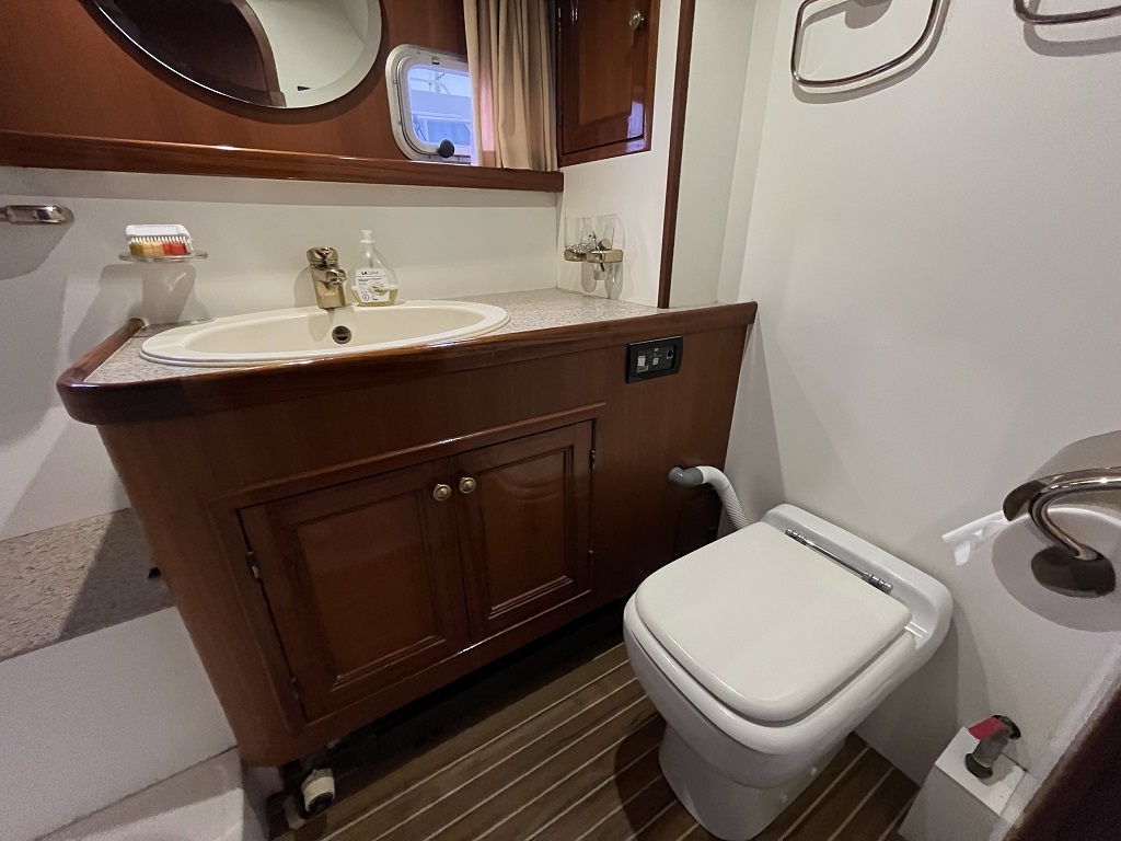 Blauwe Hand Trawler 1400