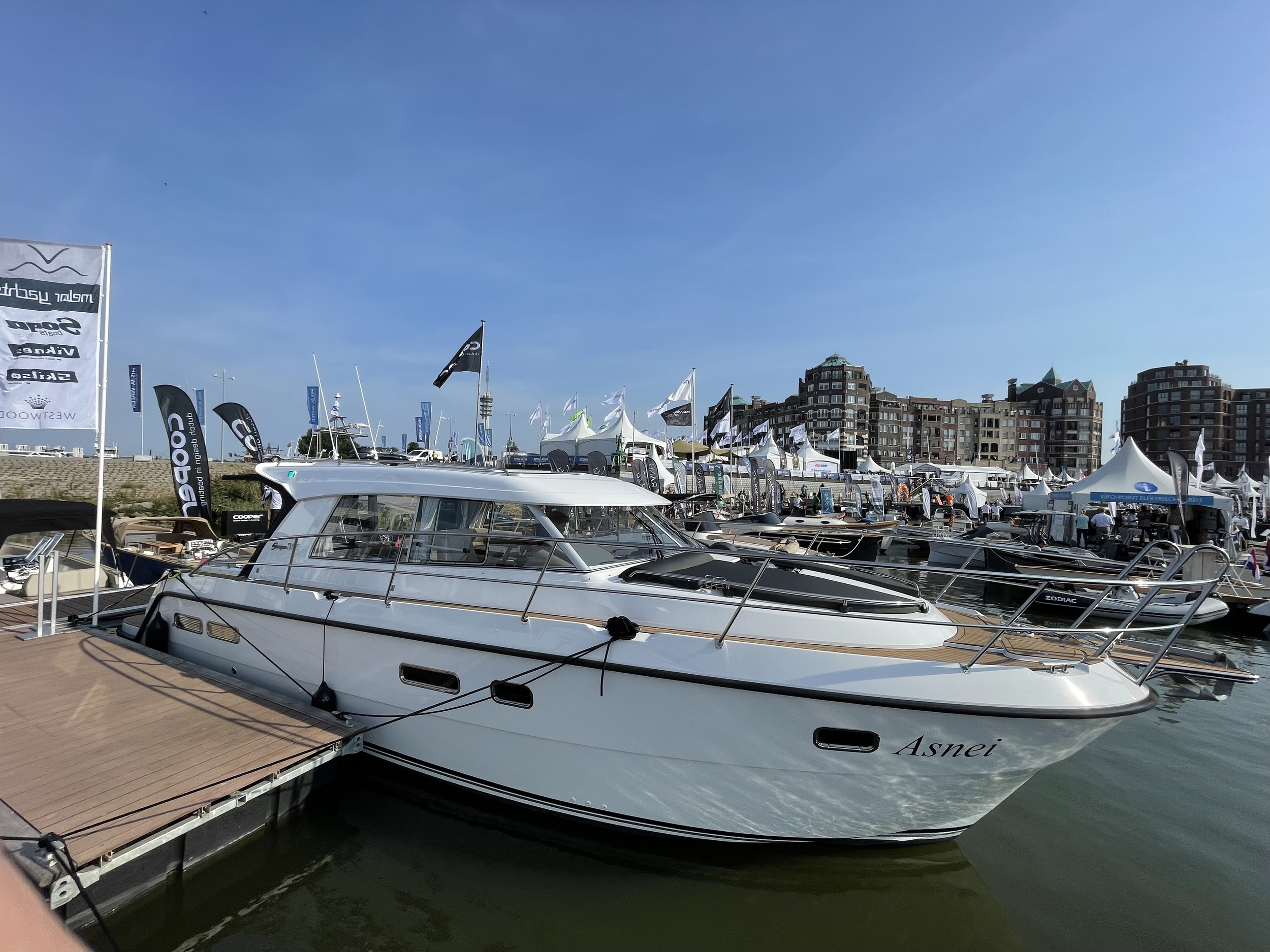 Saga 385 hoofdfoto: 1