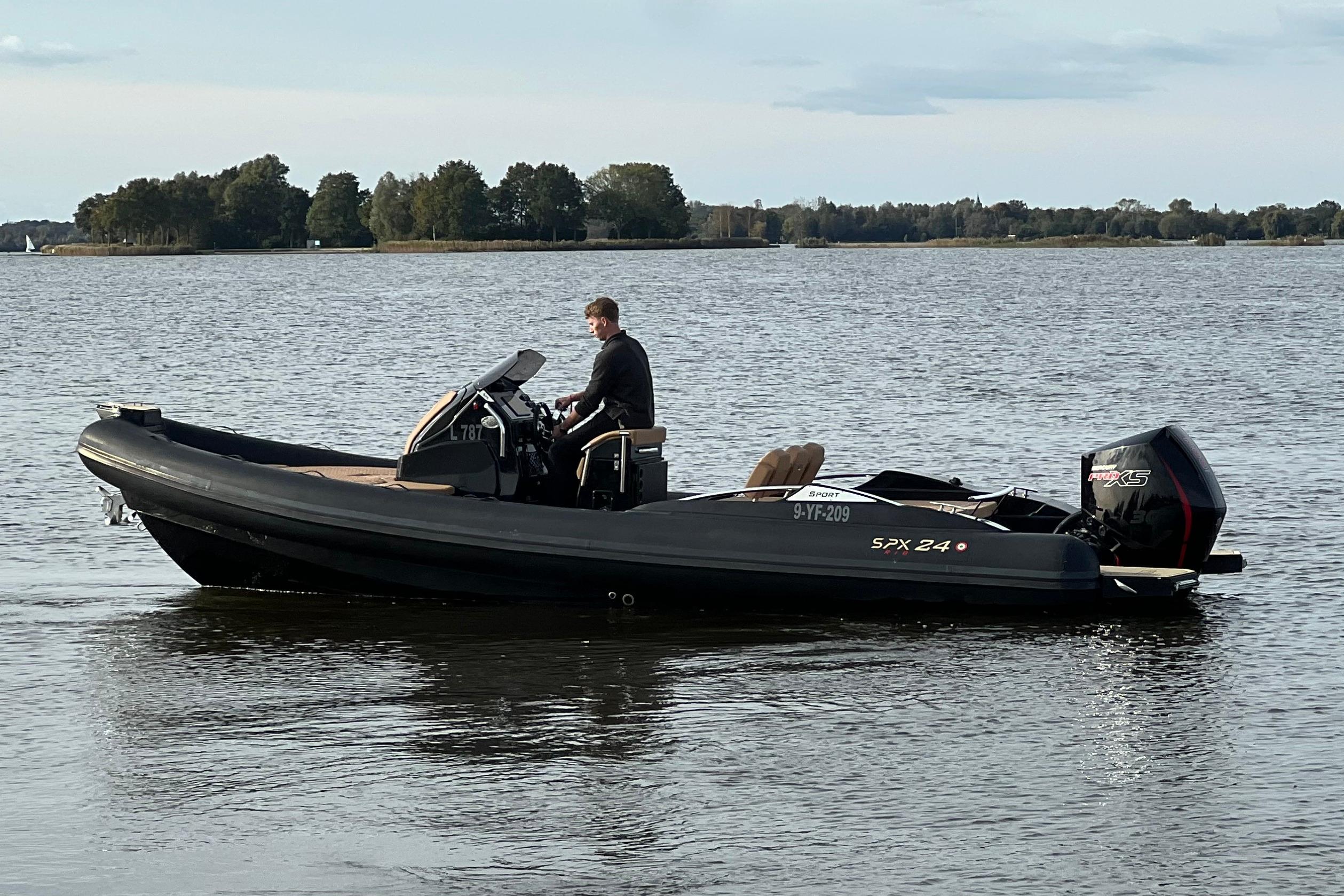 SPX RIB 24 Dinette