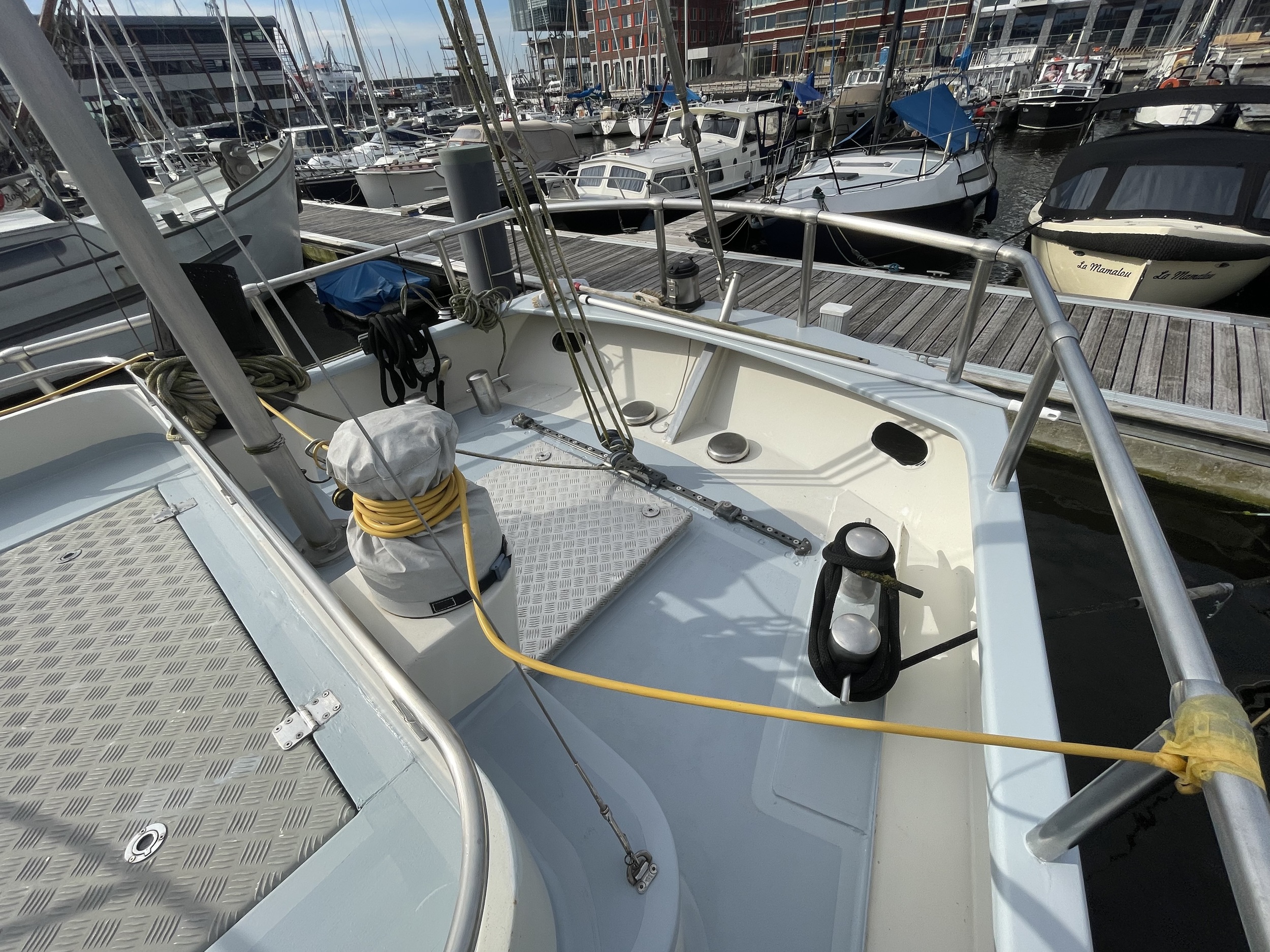 Dykstra Schooner 77, Midzwaard