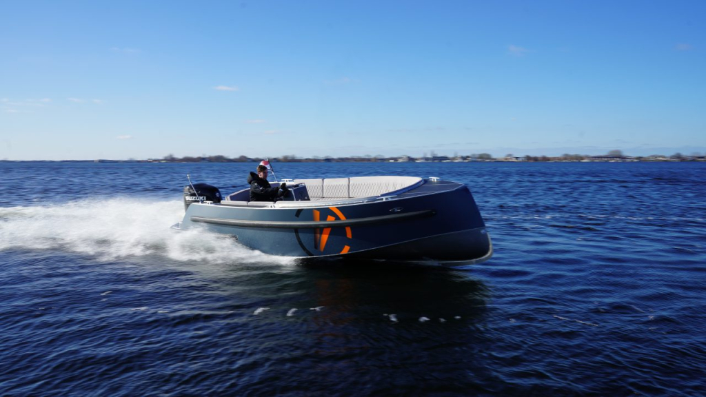 Van Vossen Sport R 700 XL PAASSHOW 3, 4 & 6 APRIL! 🥂