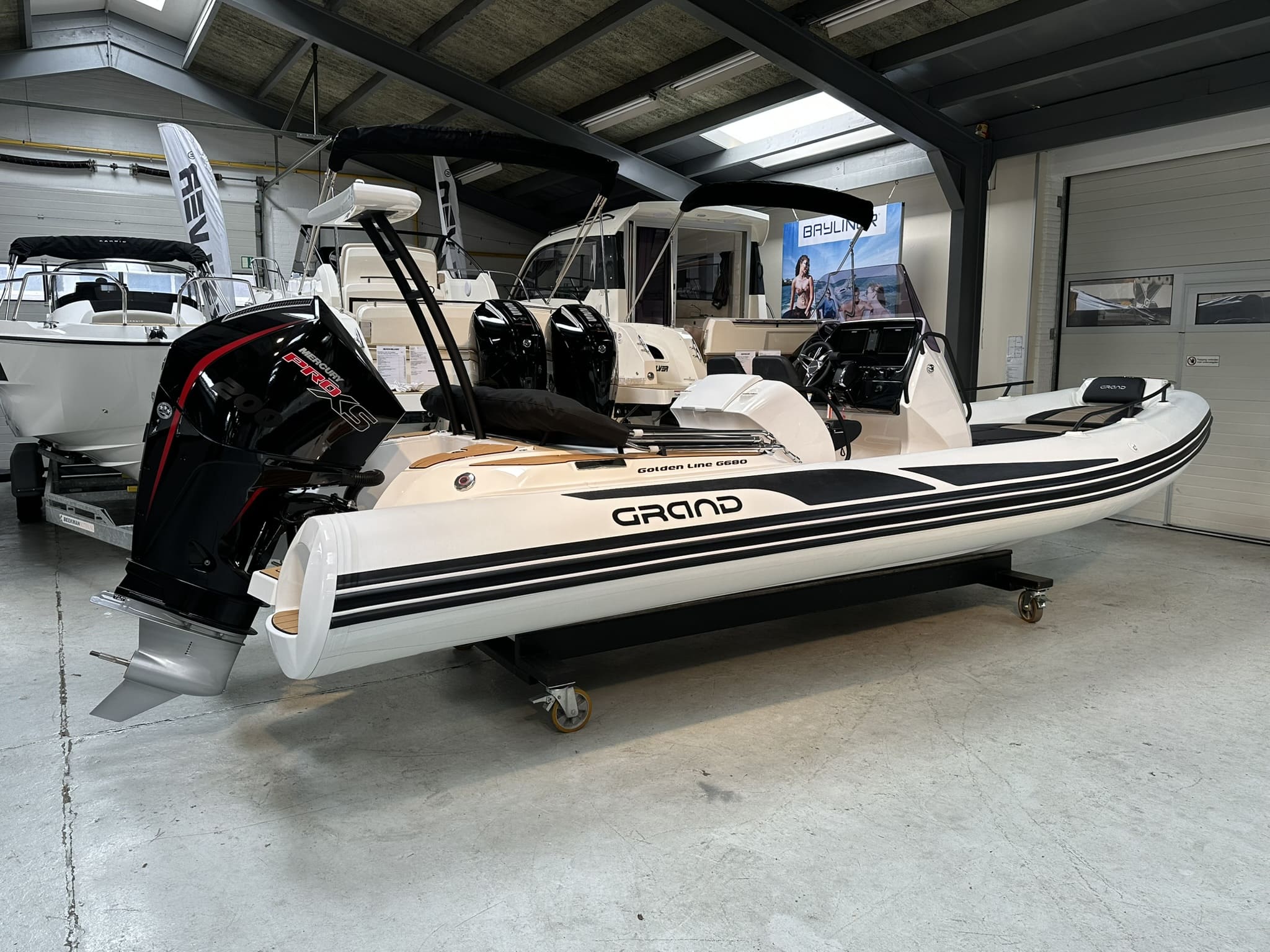 Grand Golden Line 680 de Luxe