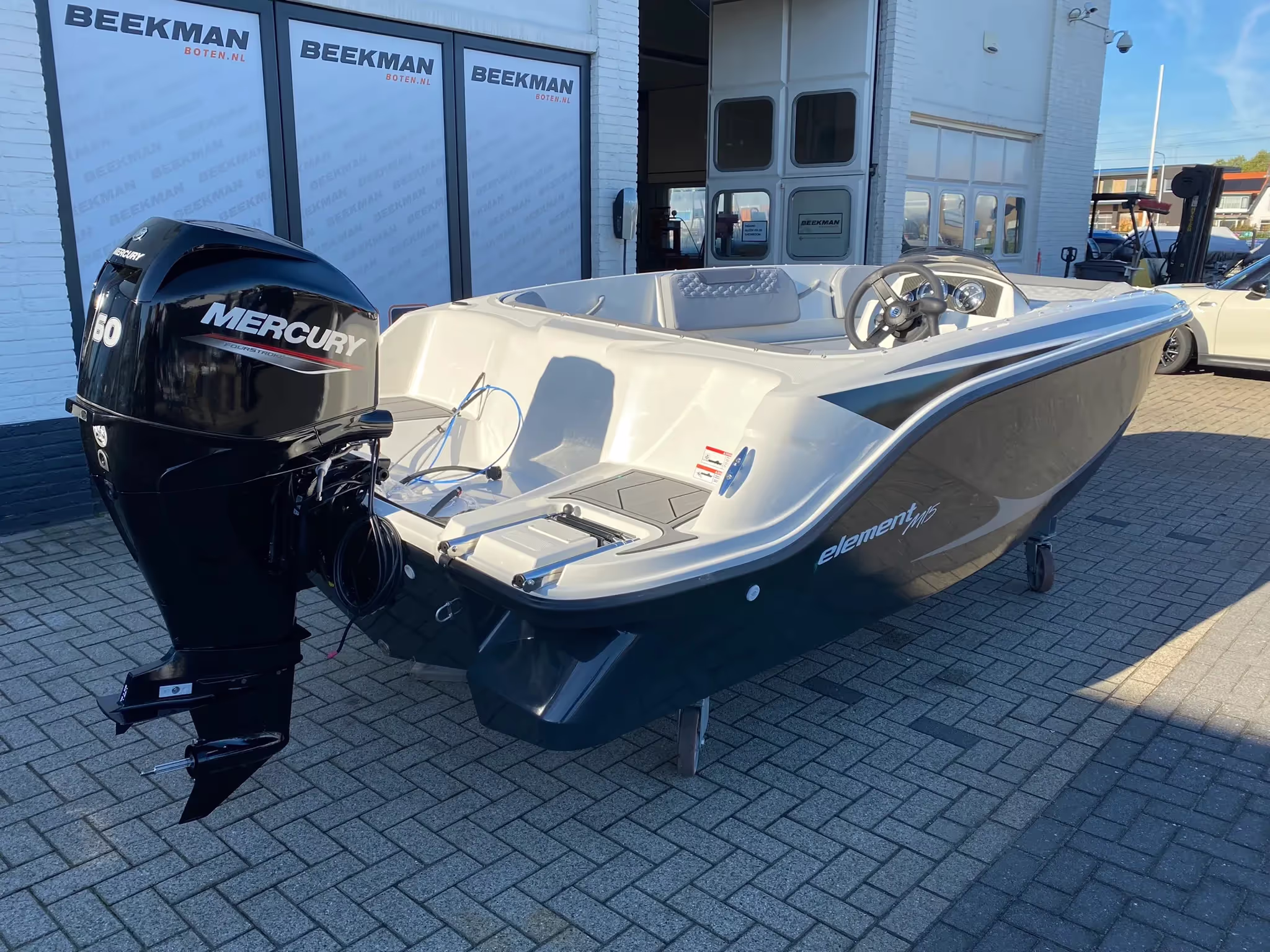 Bayliner Element M15