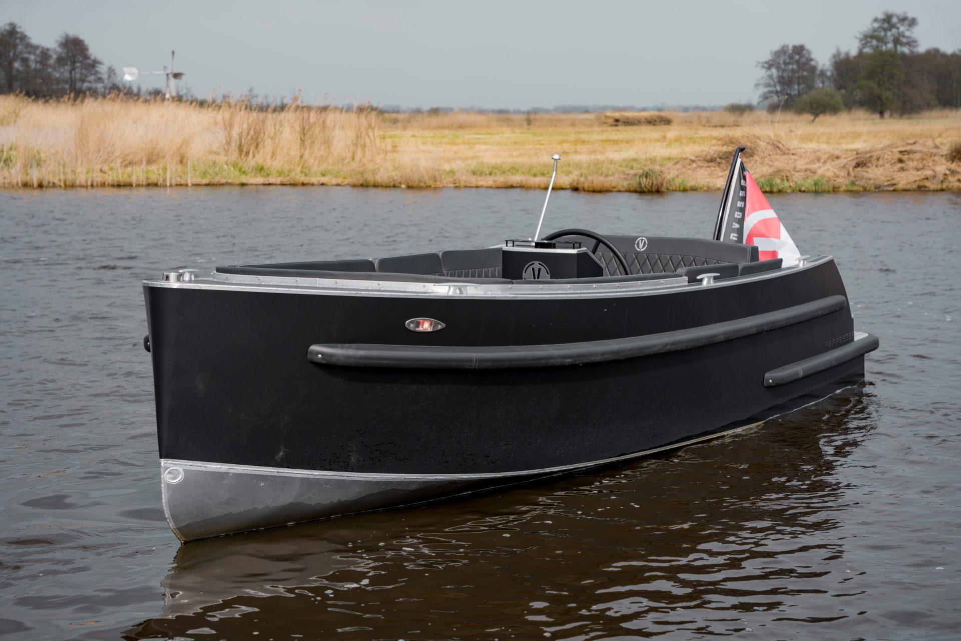 Van Vossen Plugin E tender 595 DE GROOTSTE SLOEPENSHOWROOM VAN NEDERLAND