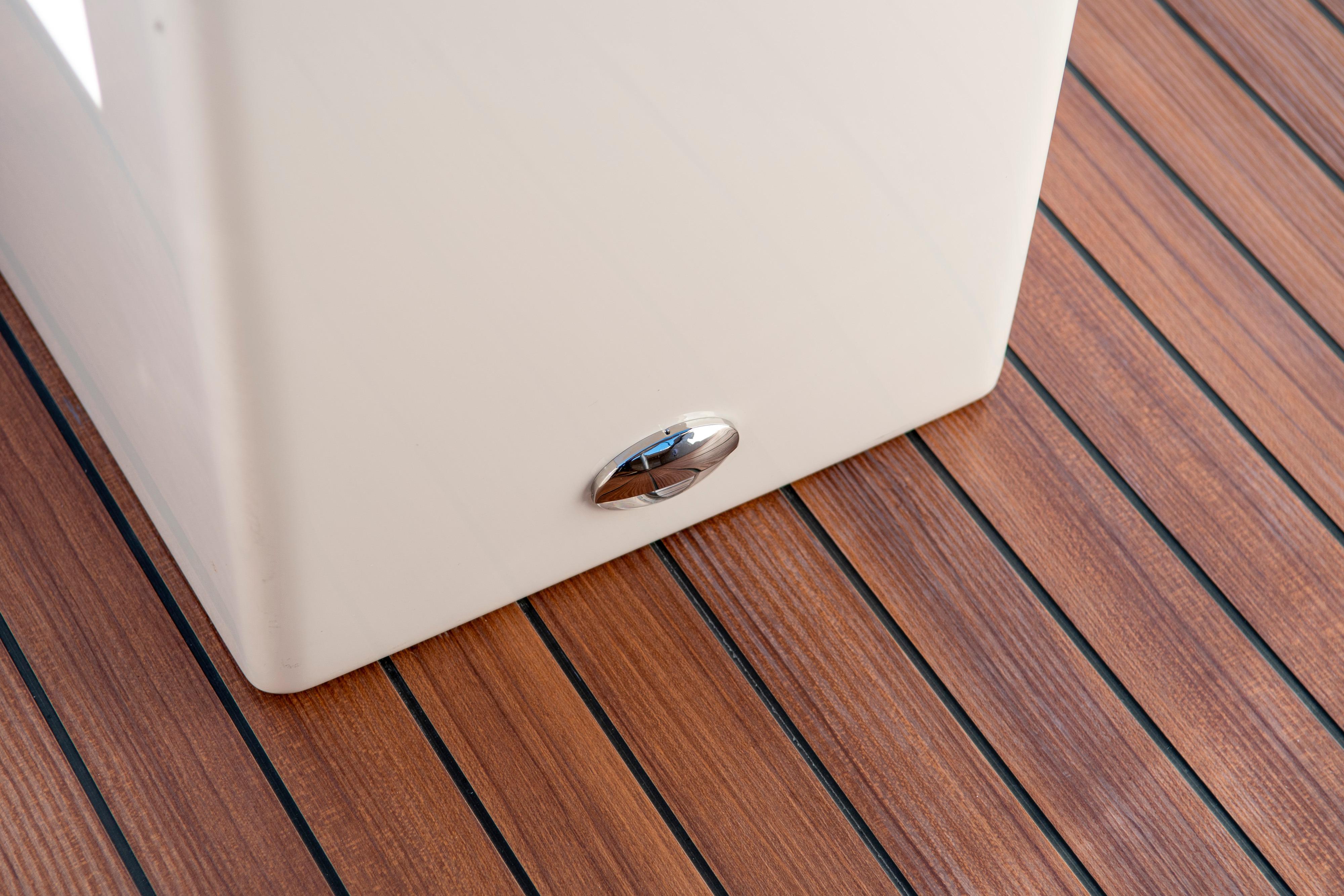 Lago Amore 606 Tender