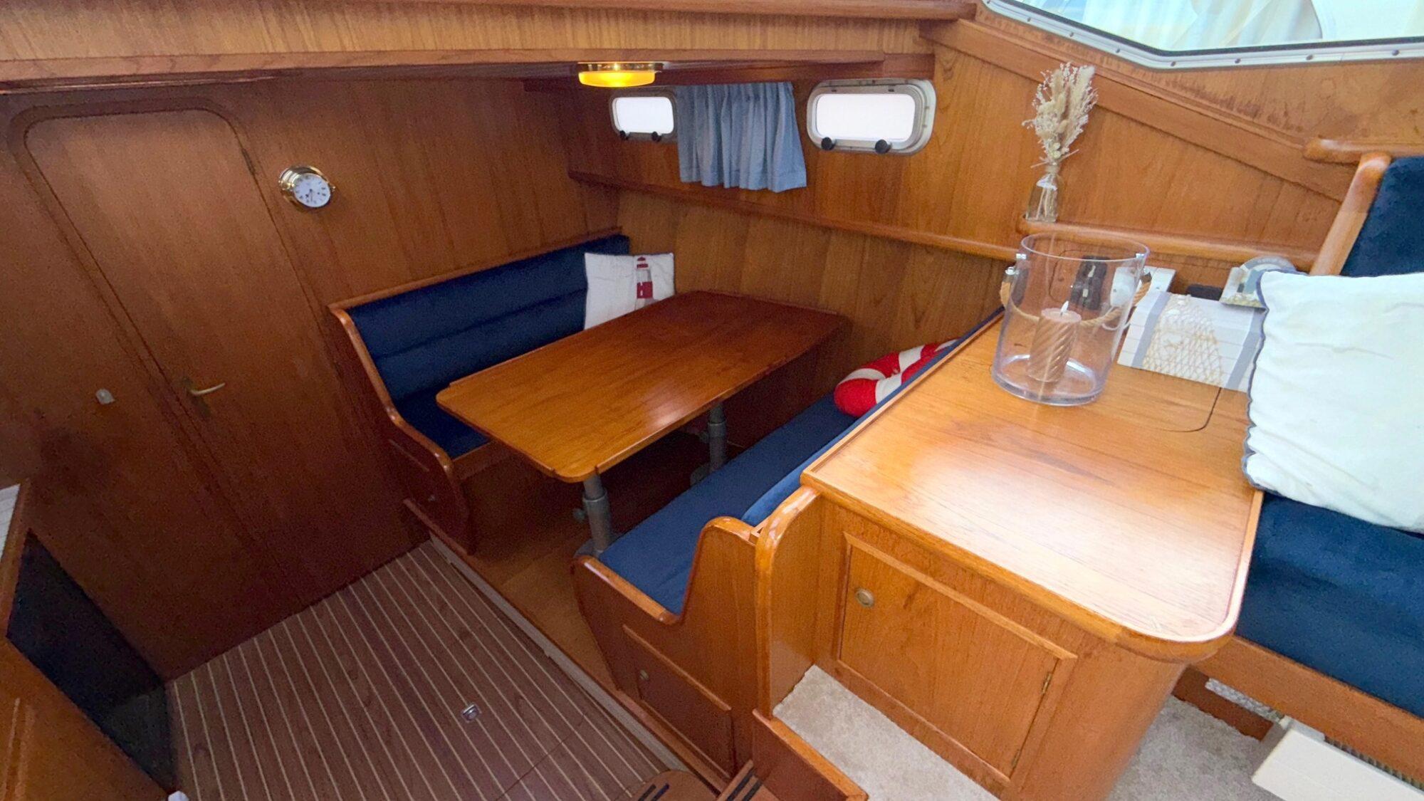 Monty Bank Monty Bank Kotter 41 AK Cabrio