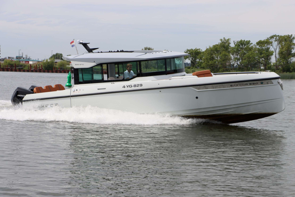 Saxdor Yachts 320 GTC