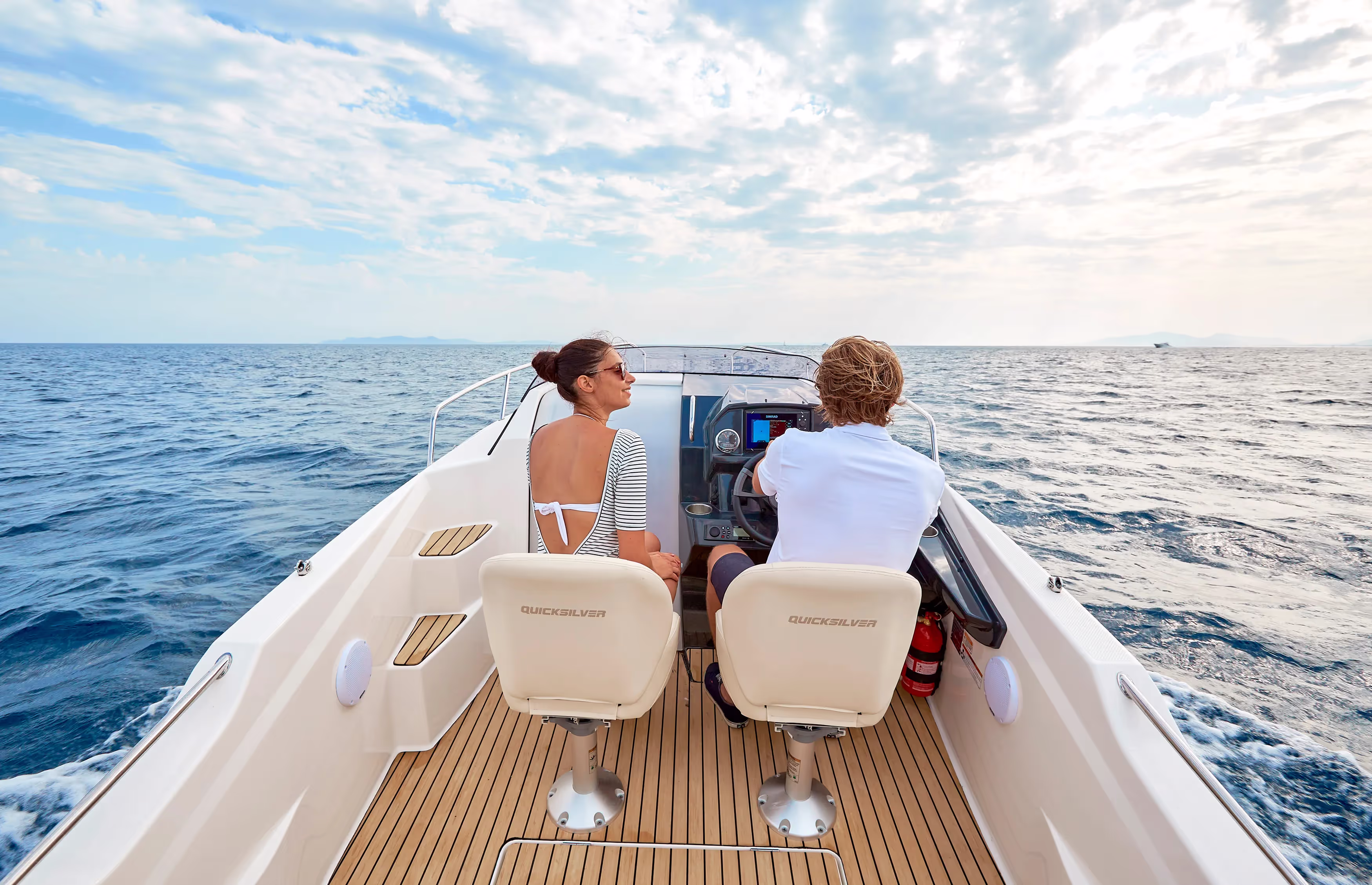 Quicksilver 555 Cabin