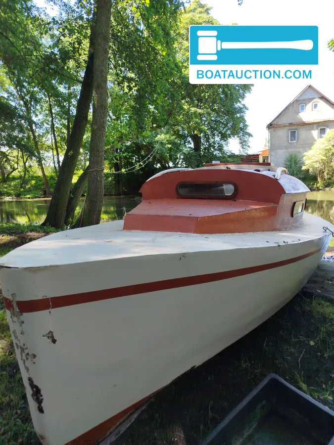 Cabinboat 700