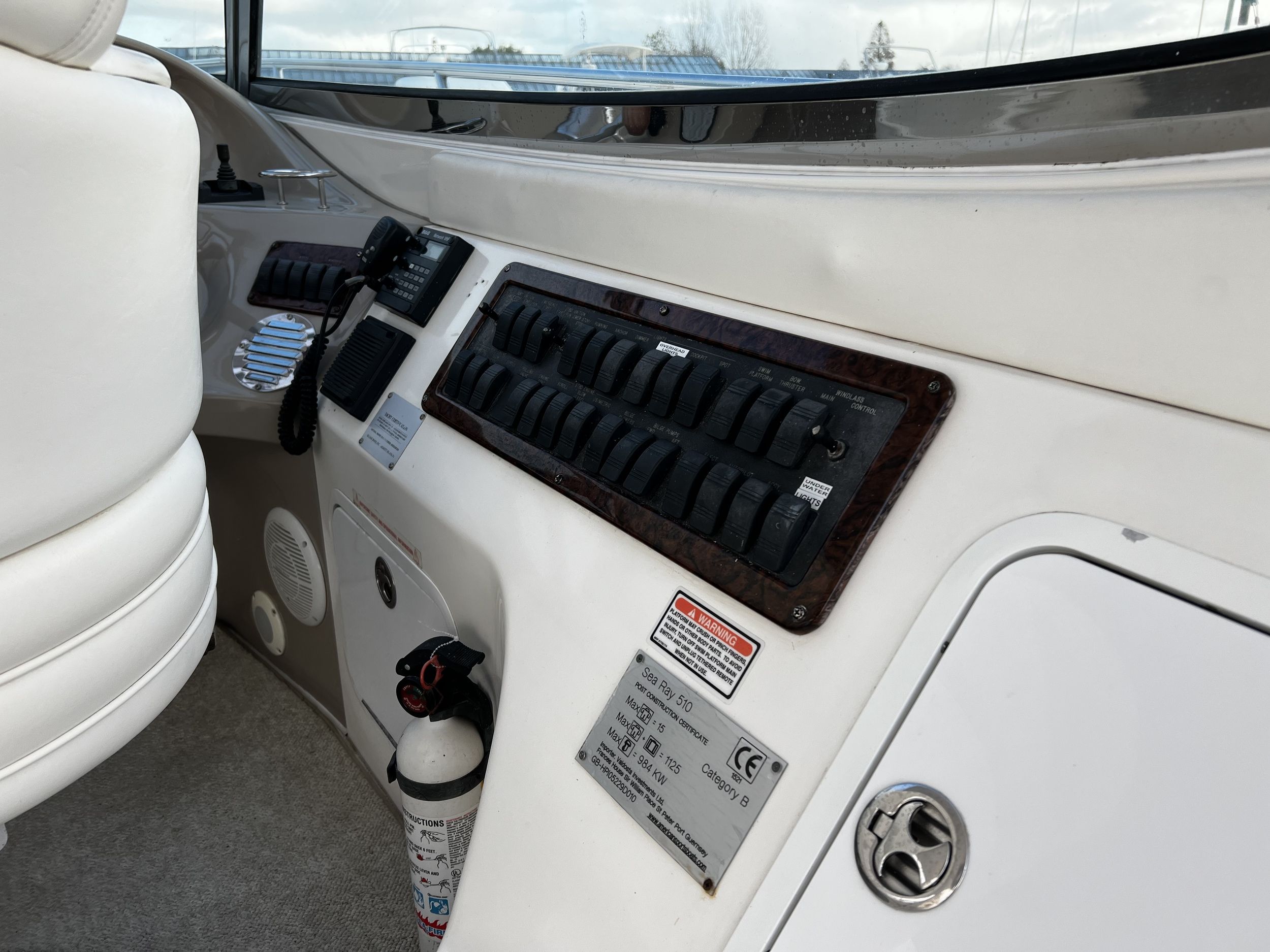 Sea Ray 510 Sundancer hoofdfoto